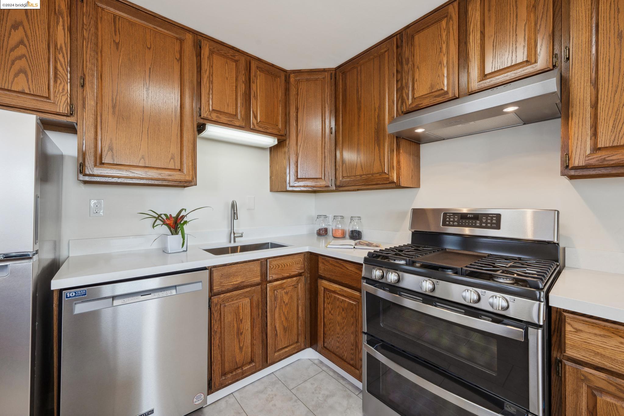 6248 Highland Ave