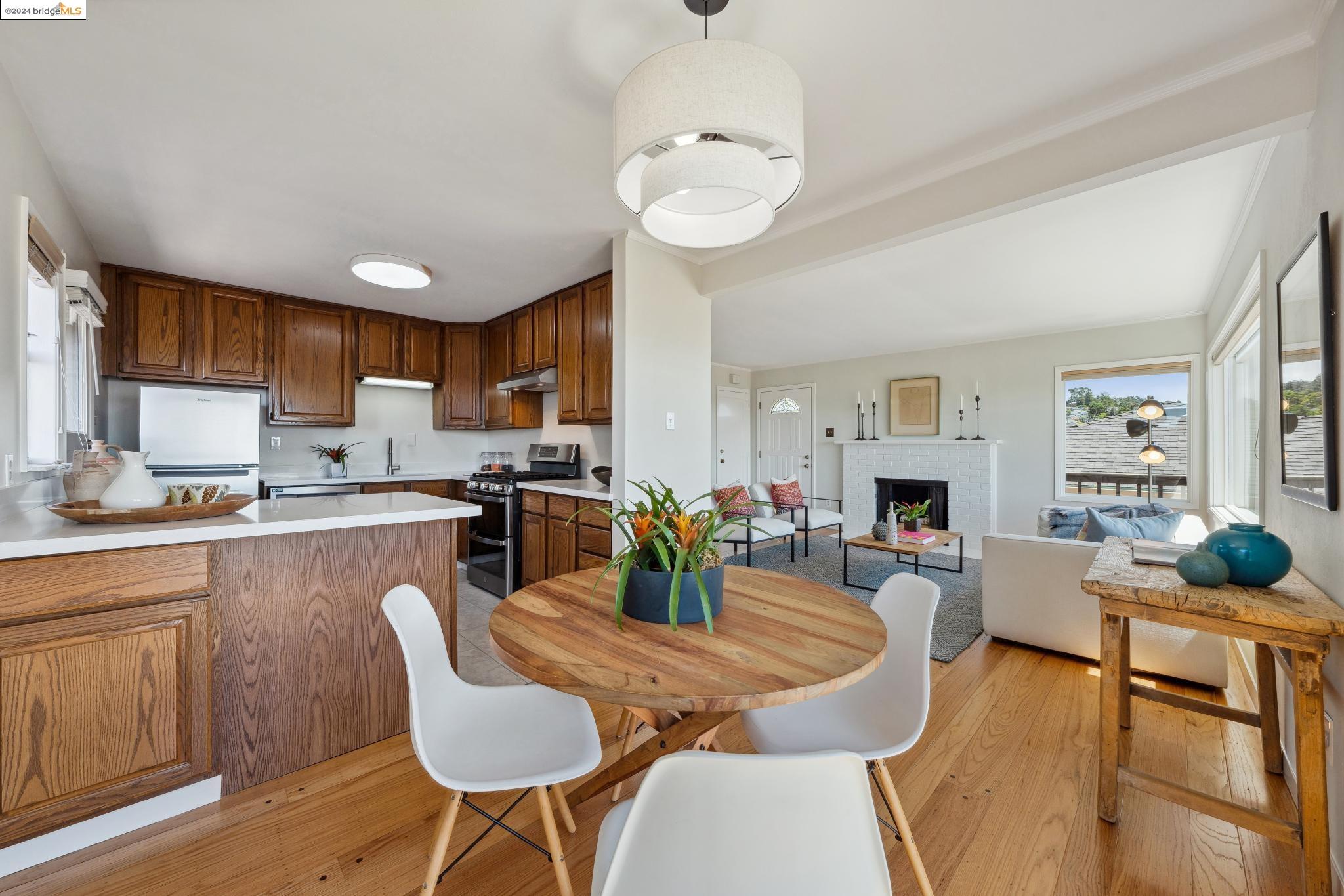 6248 Highland Ave