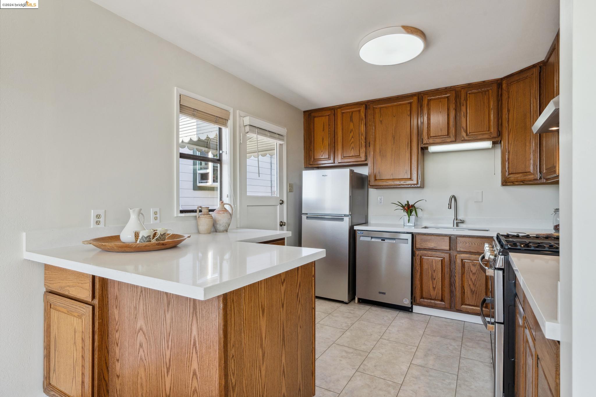 6248 Highland Ave