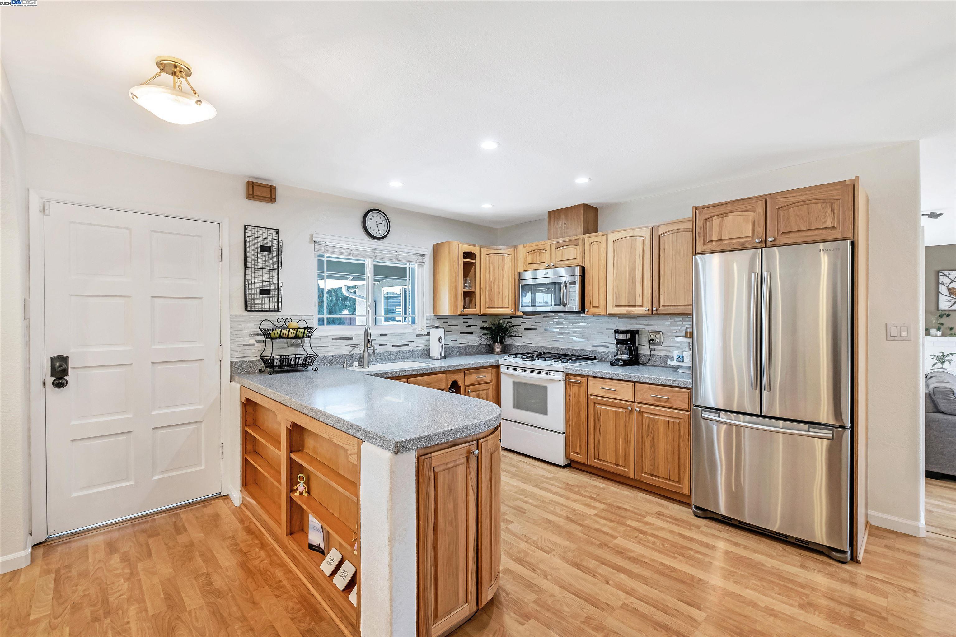 32405 Elizabeth Way