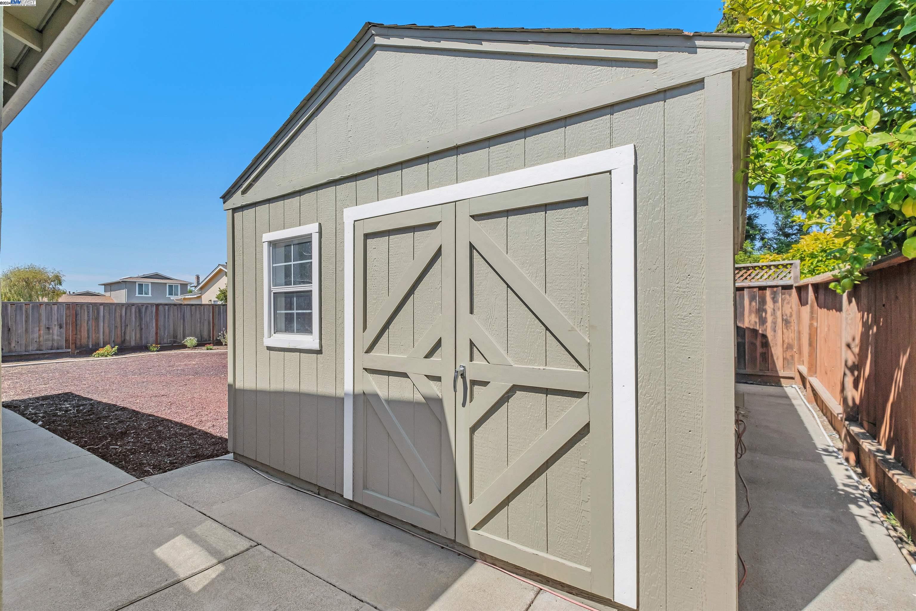 32405 Elizabeth Way
