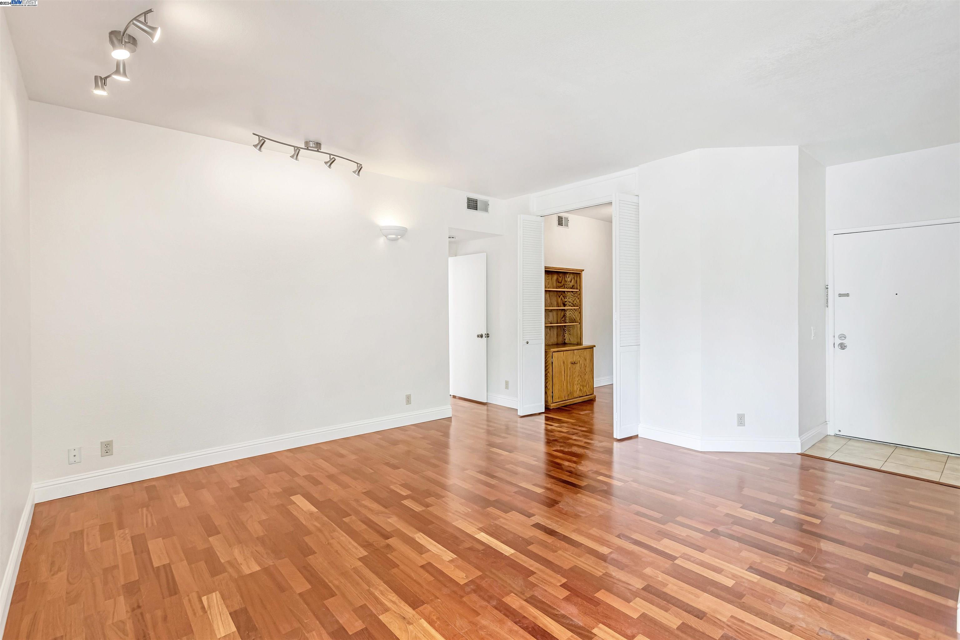 3507 Buttonwood Ter # 104