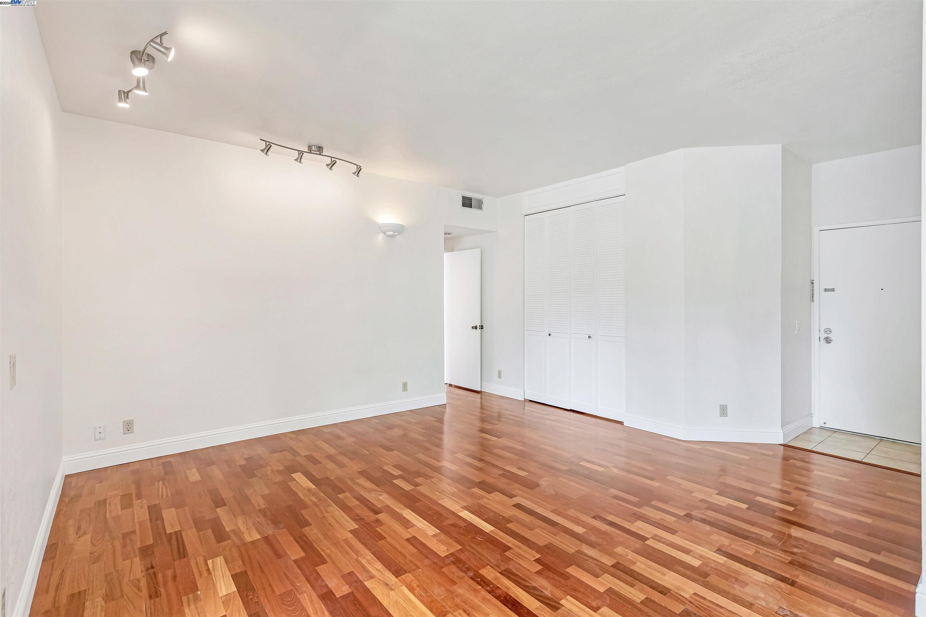 3507 Buttonwood Ter # 104