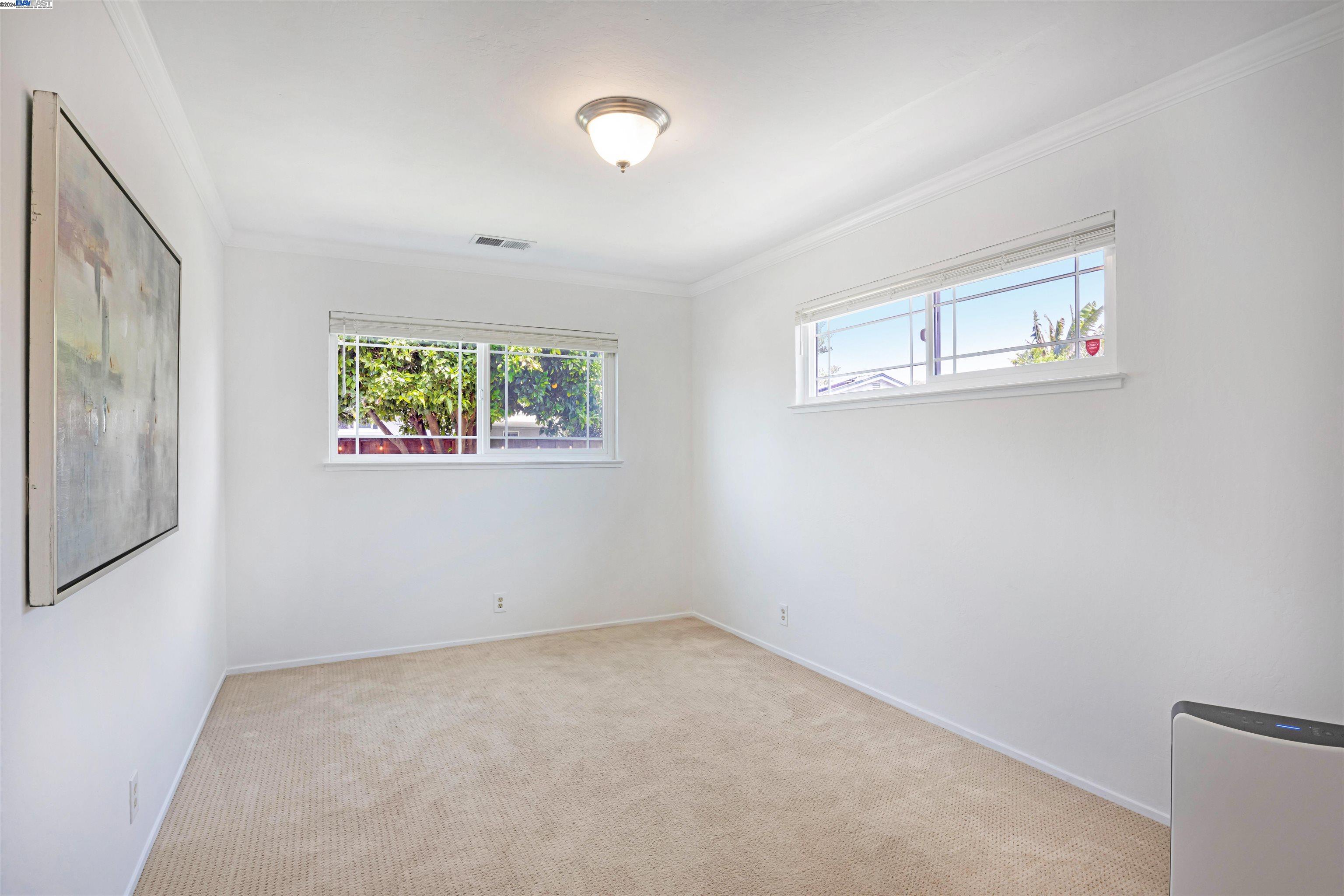 4737 Darlene Ct