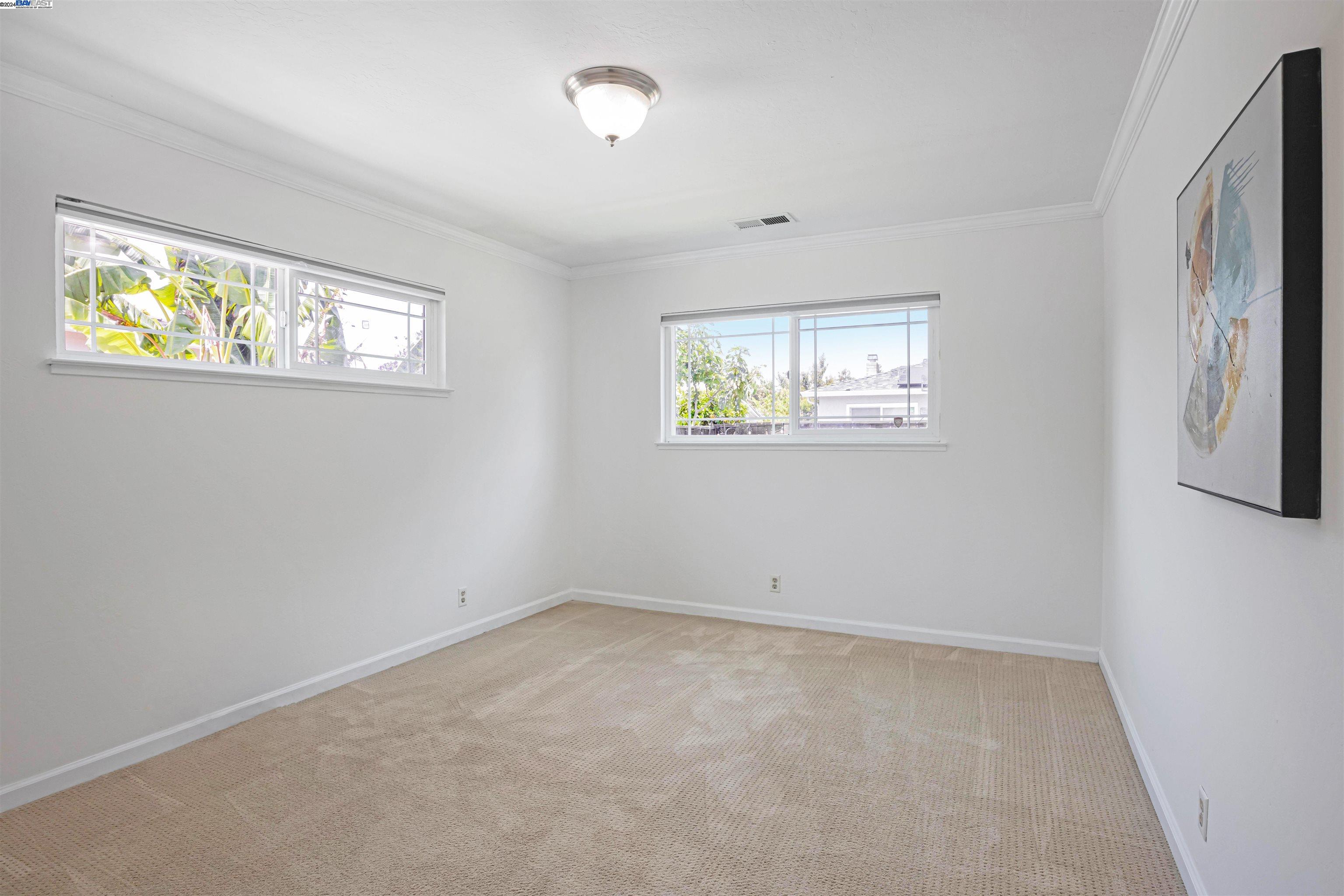 4737 Darlene Ct
