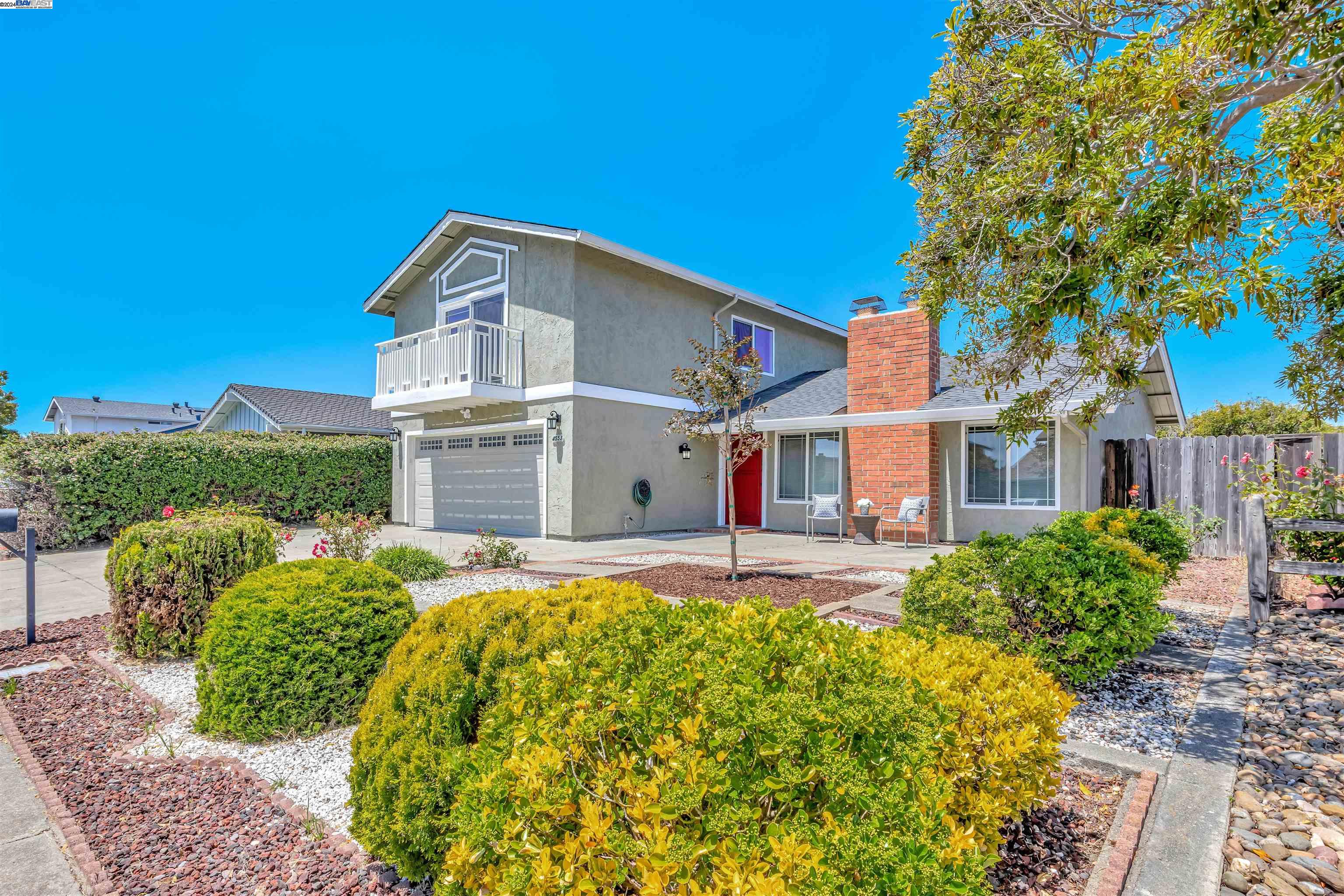 4553 Darcelle Dr