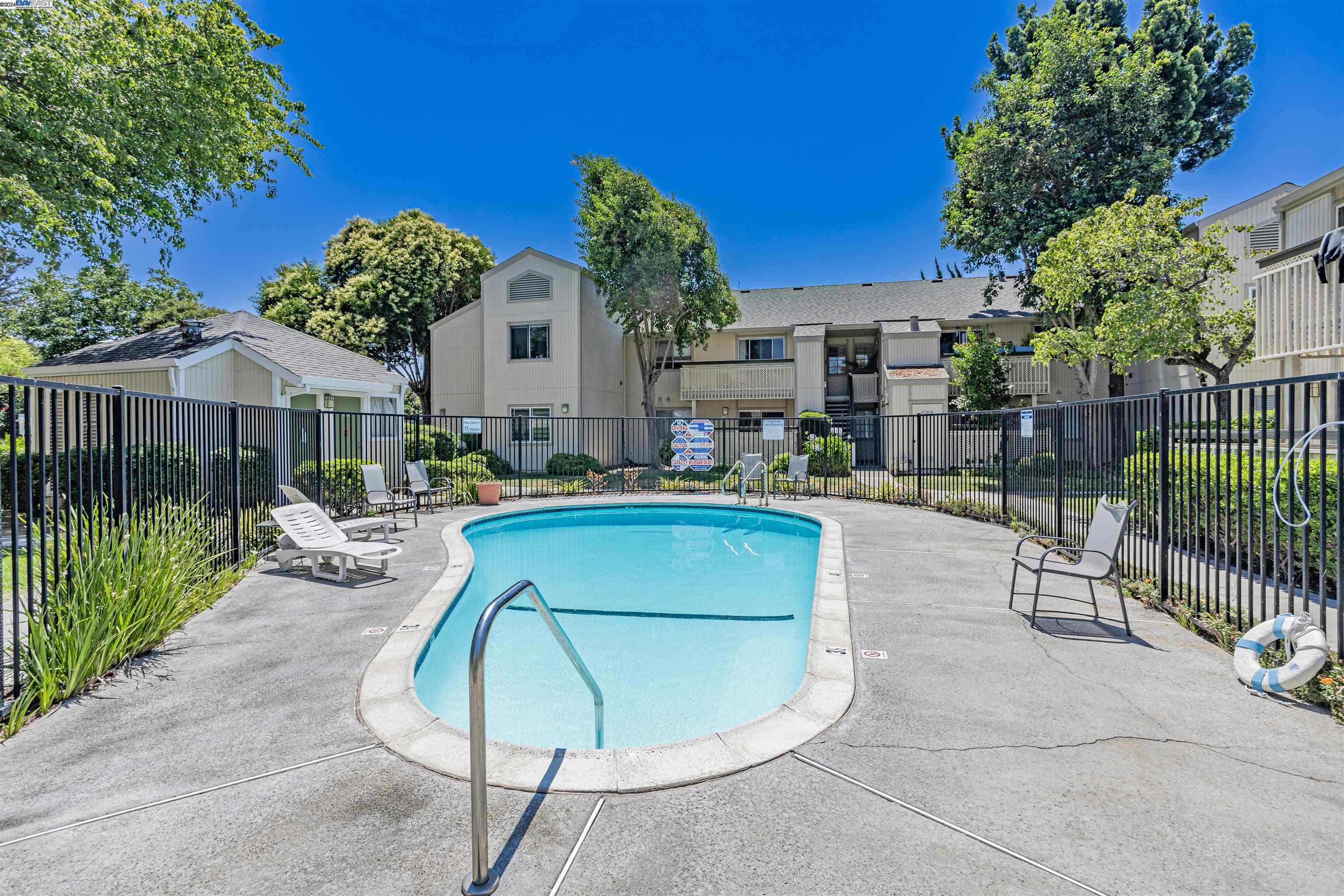 4031 Abbey Ter # 107