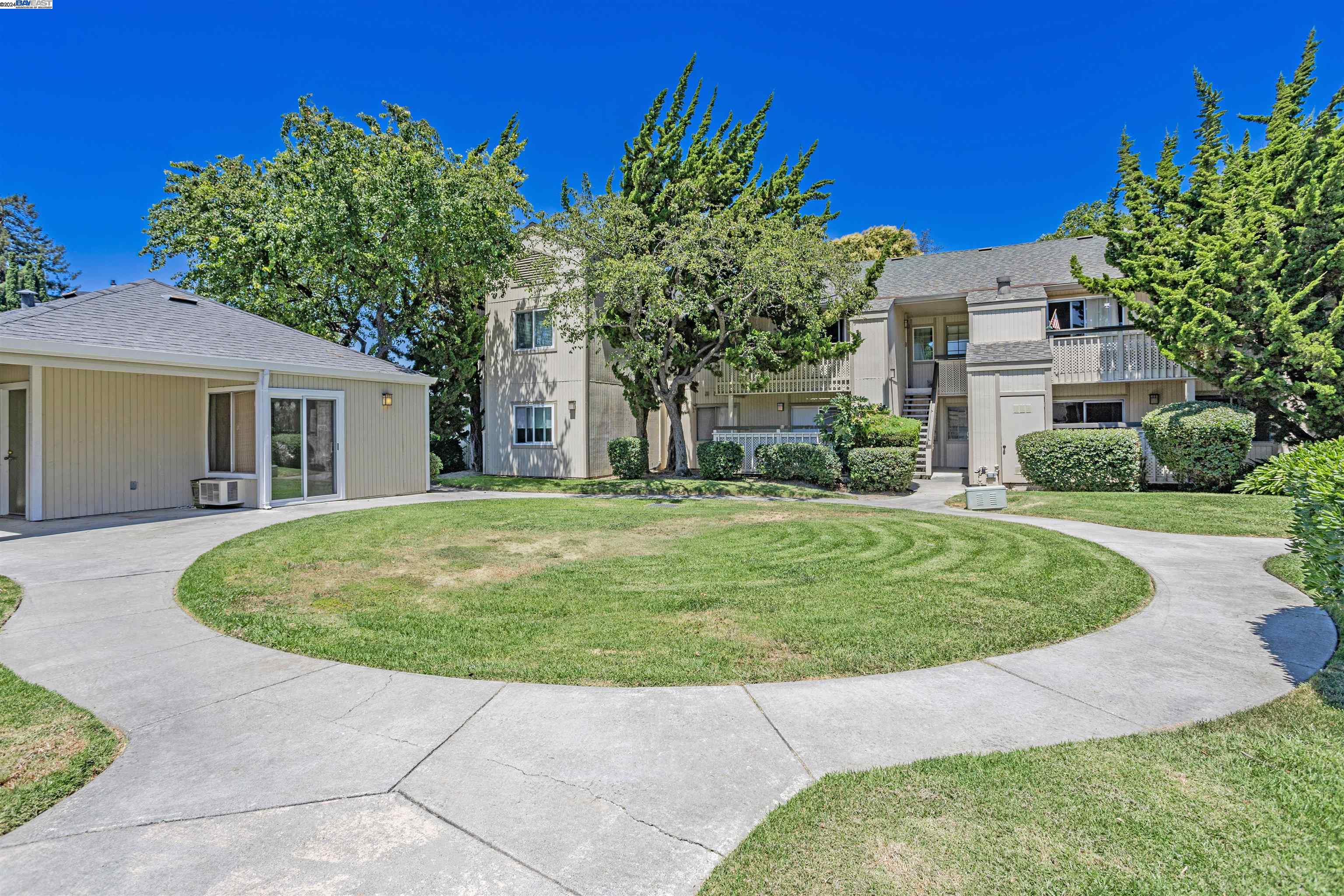 4031 Abbey Ter # 107