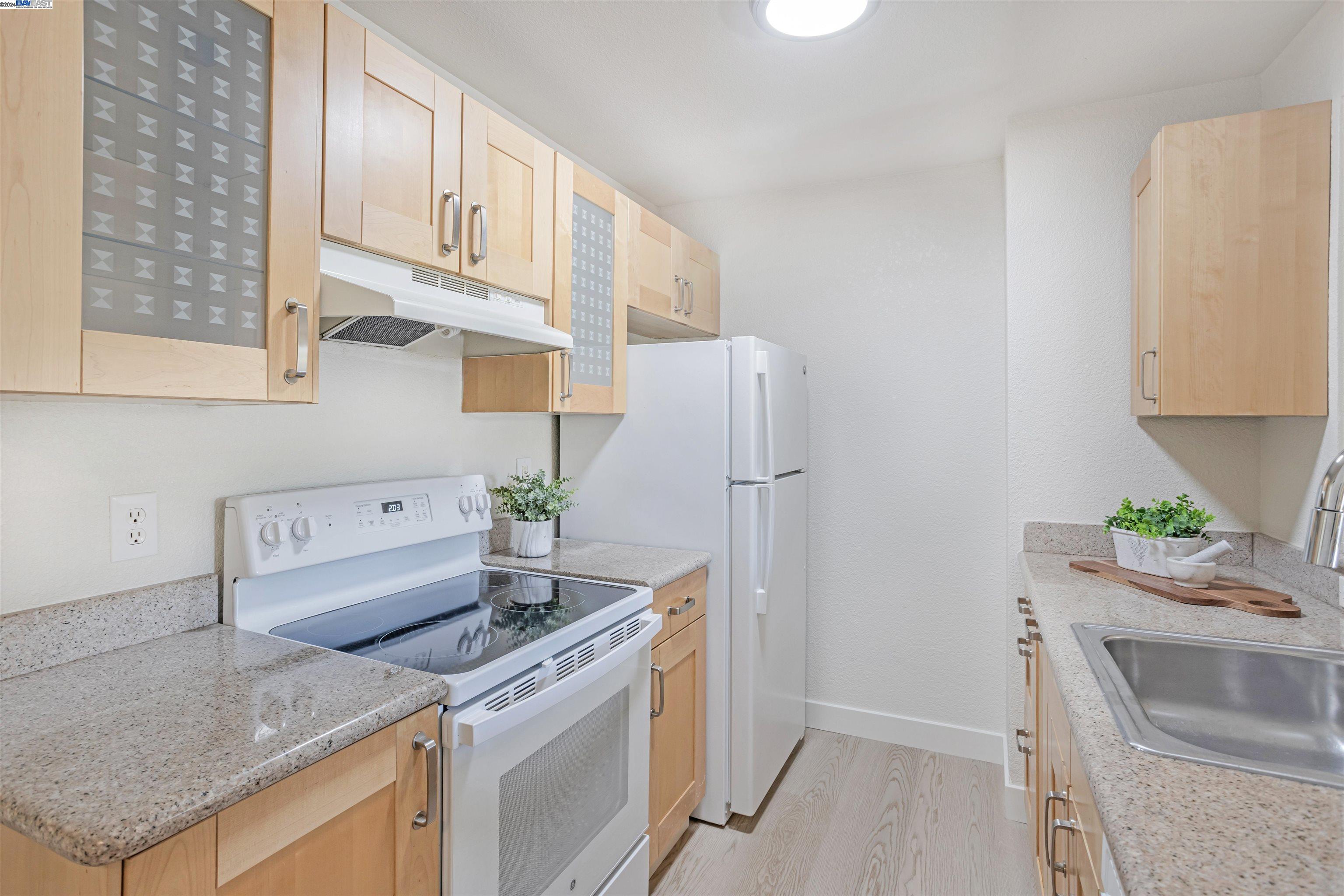 4031 Abbey Ter # 107