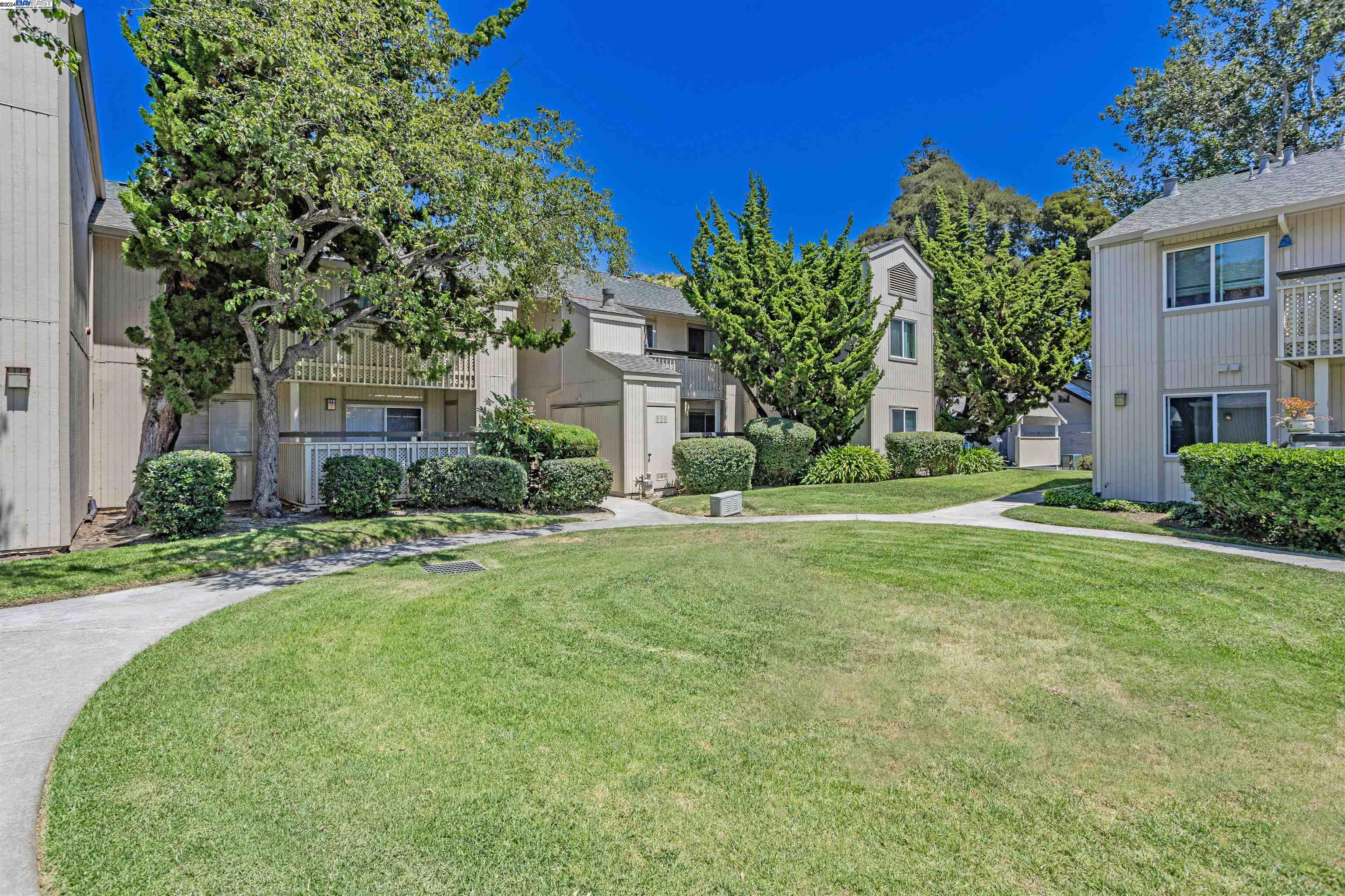 4031 Abbey Ter # 107