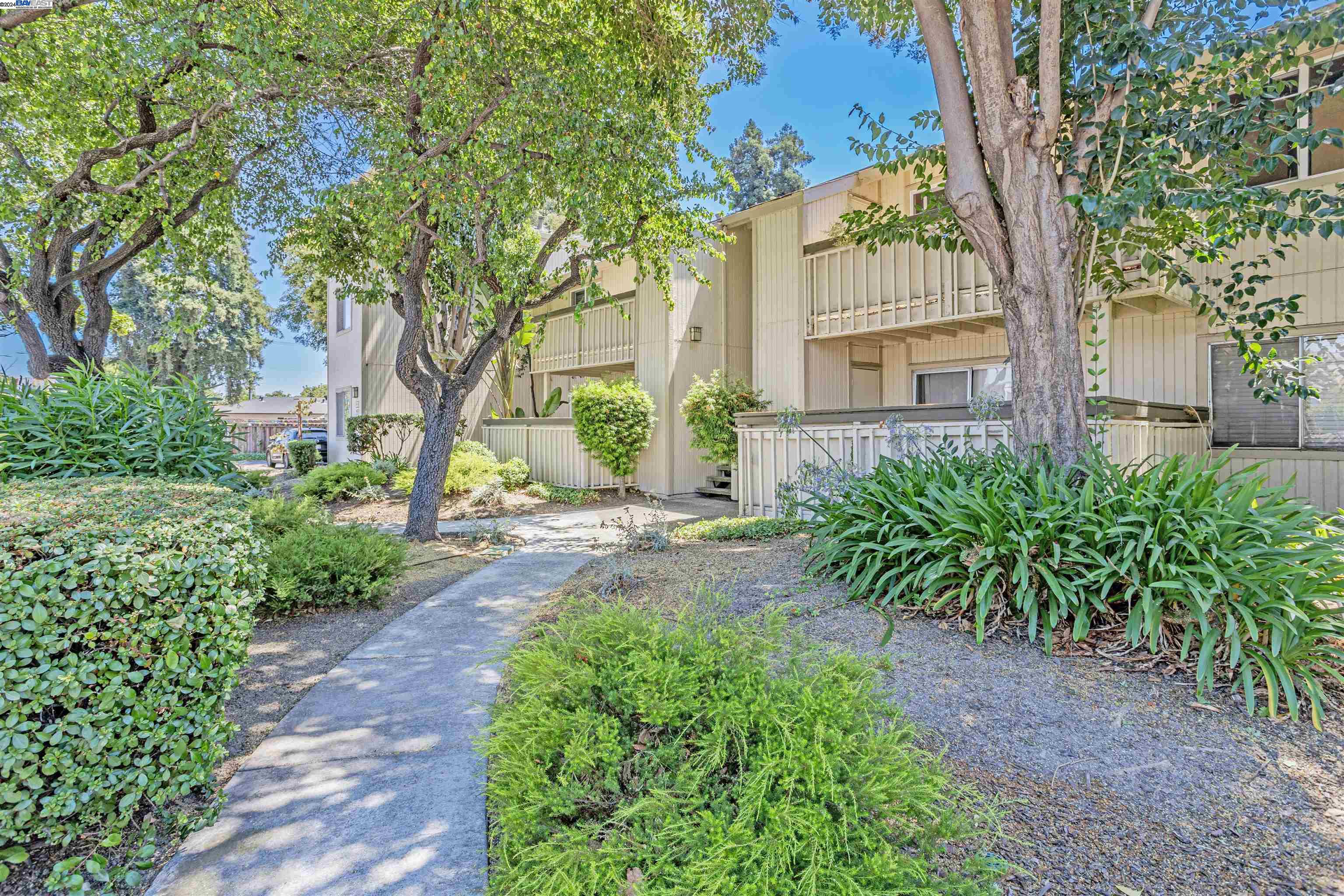 4031 Abbey Ter # 107