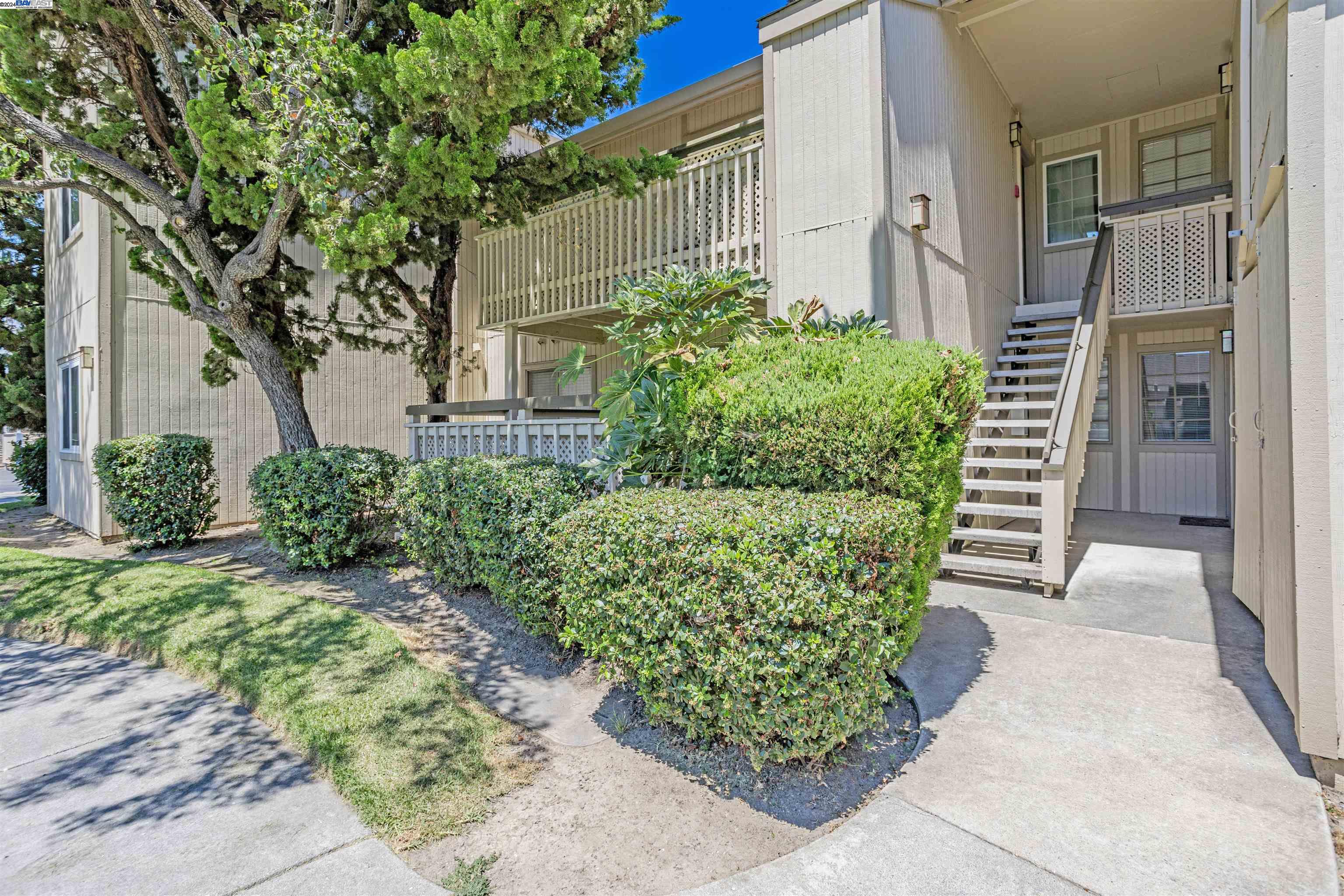 4031 Abbey Ter # 107