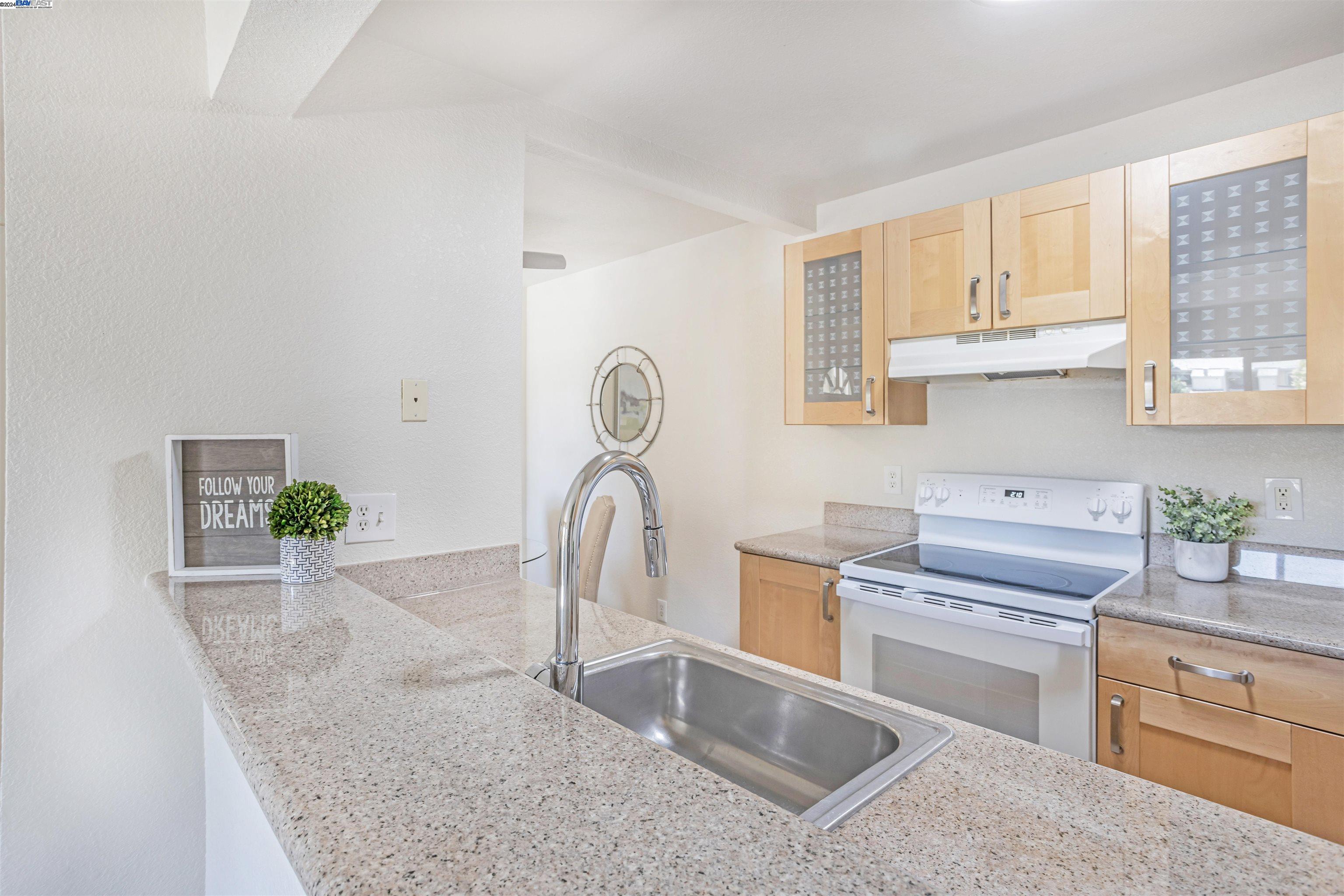 4031 Abbey Ter # 107