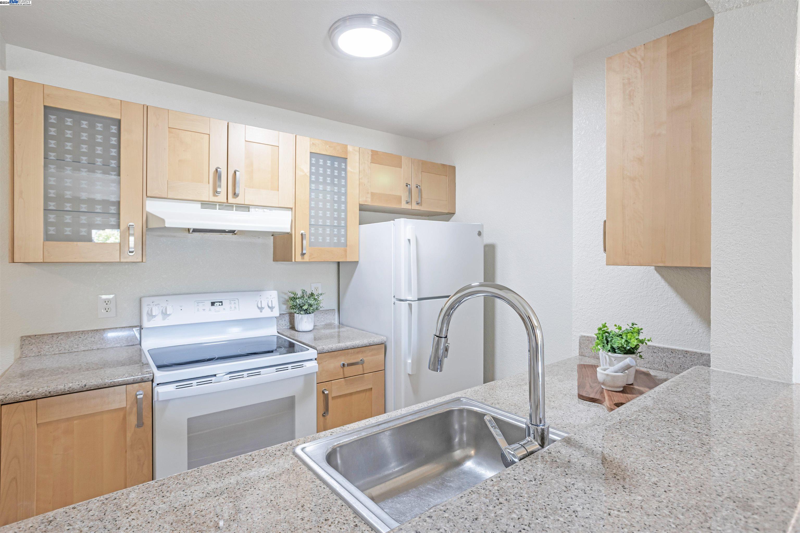 4031 Abbey Ter # 107