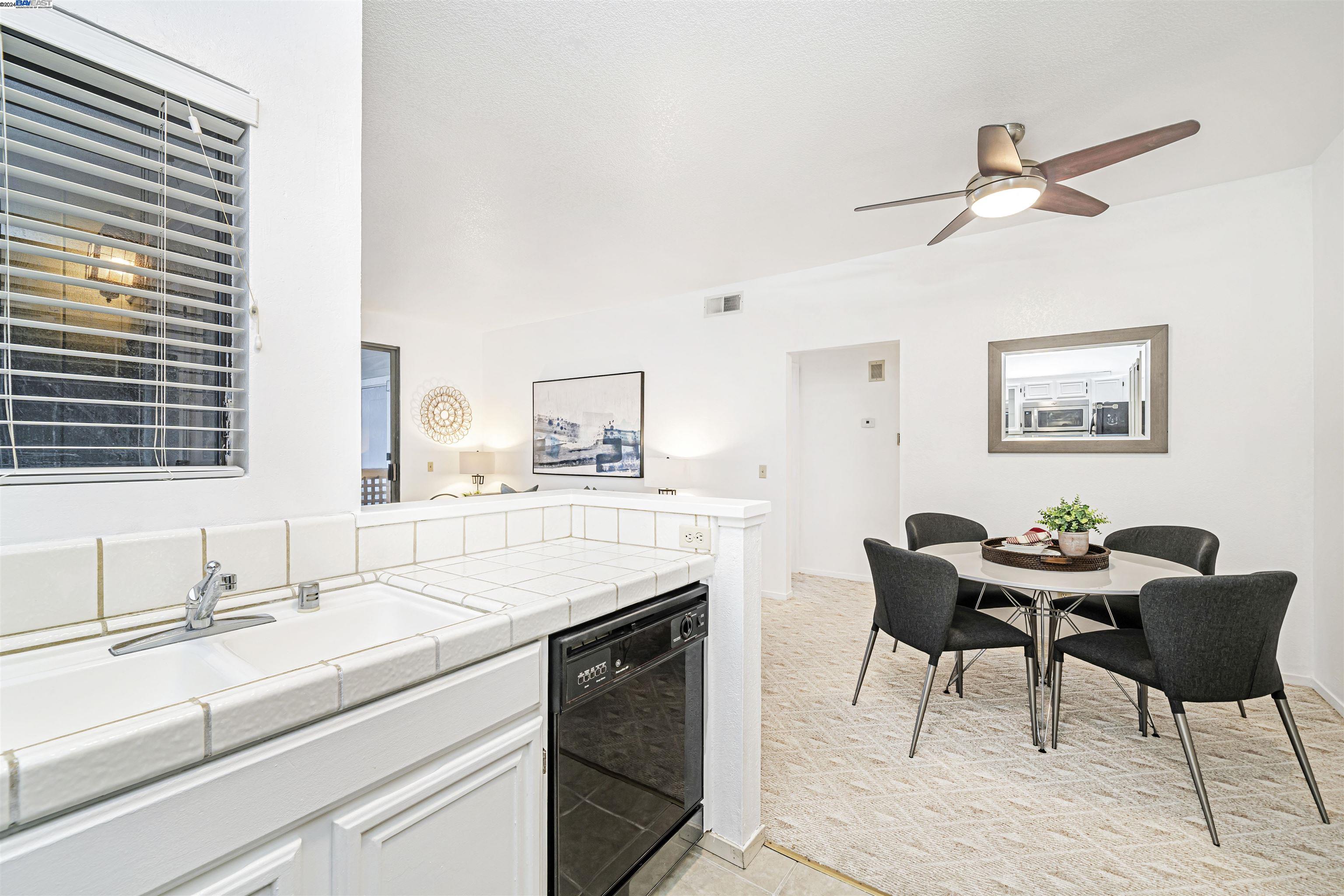 3674 Oakwood Ter # 202