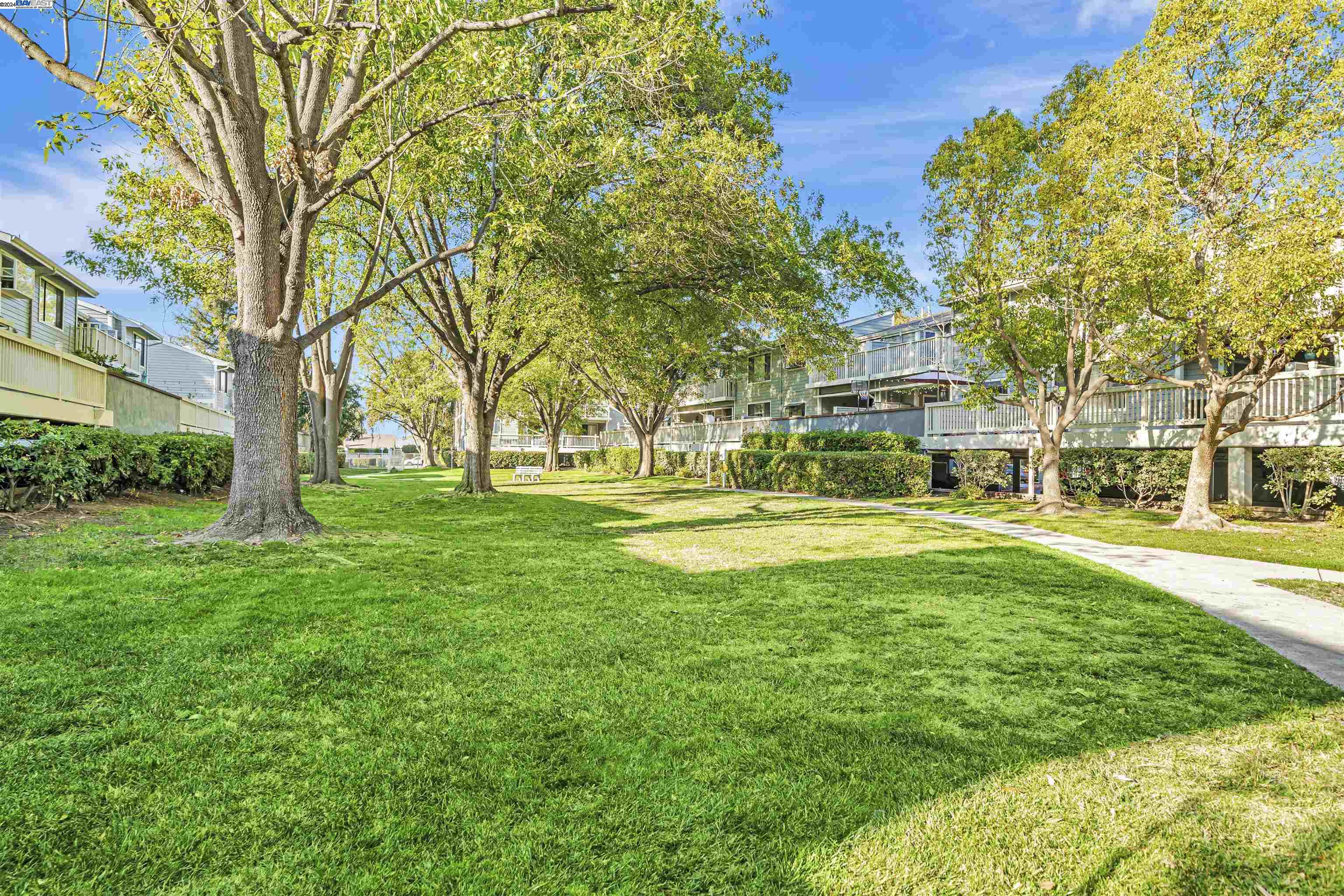 3674 Oakwood Ter # 202