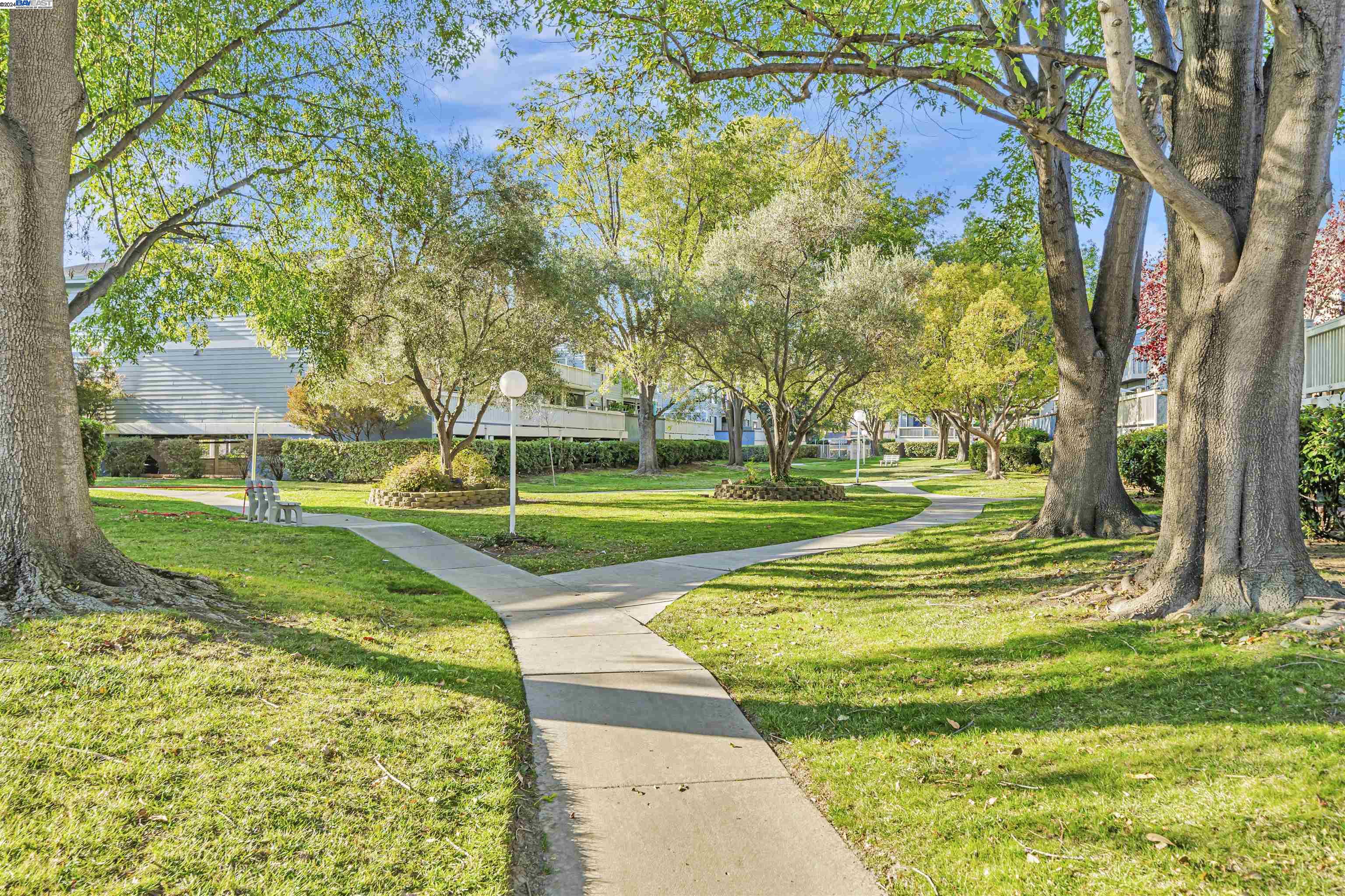 3674 Oakwood Ter # 202