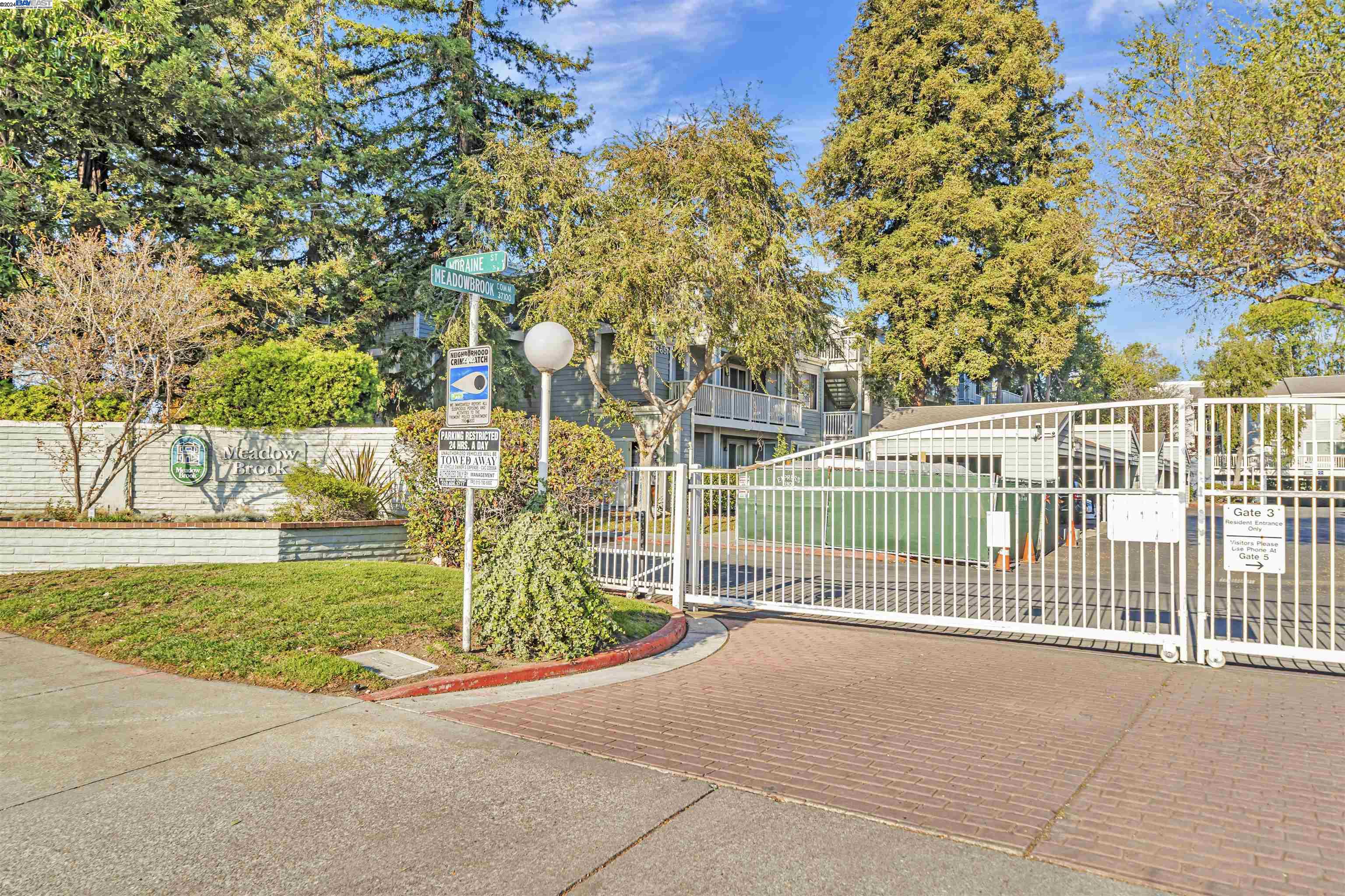 3674 Oakwood Ter # 202