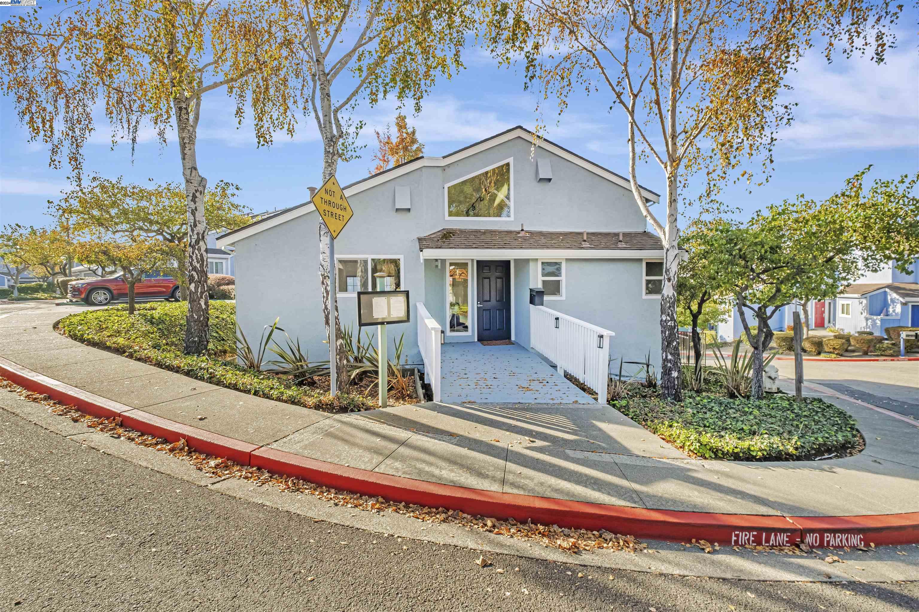 24727 Echo Springs Dr