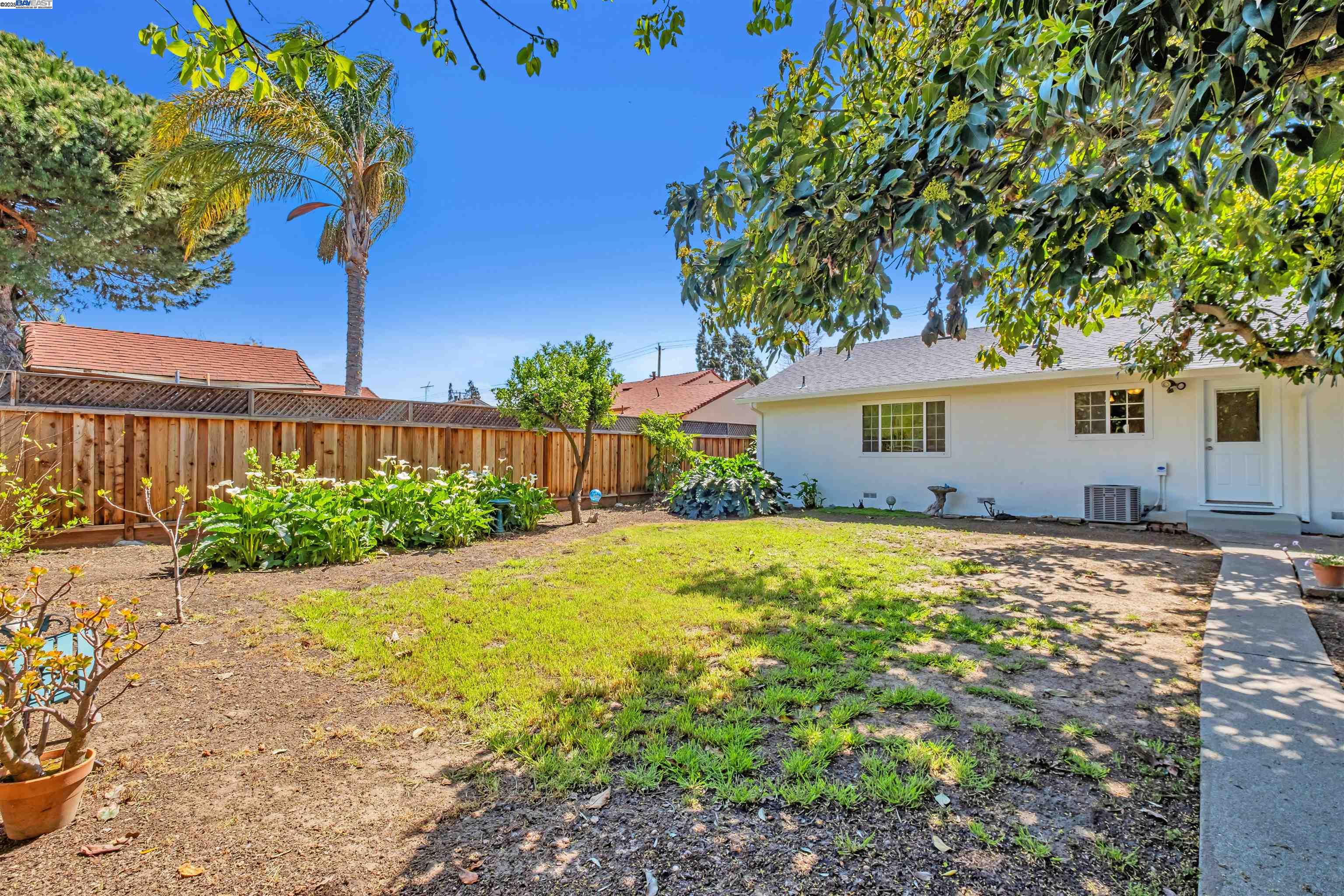 36696 Niles Blvd