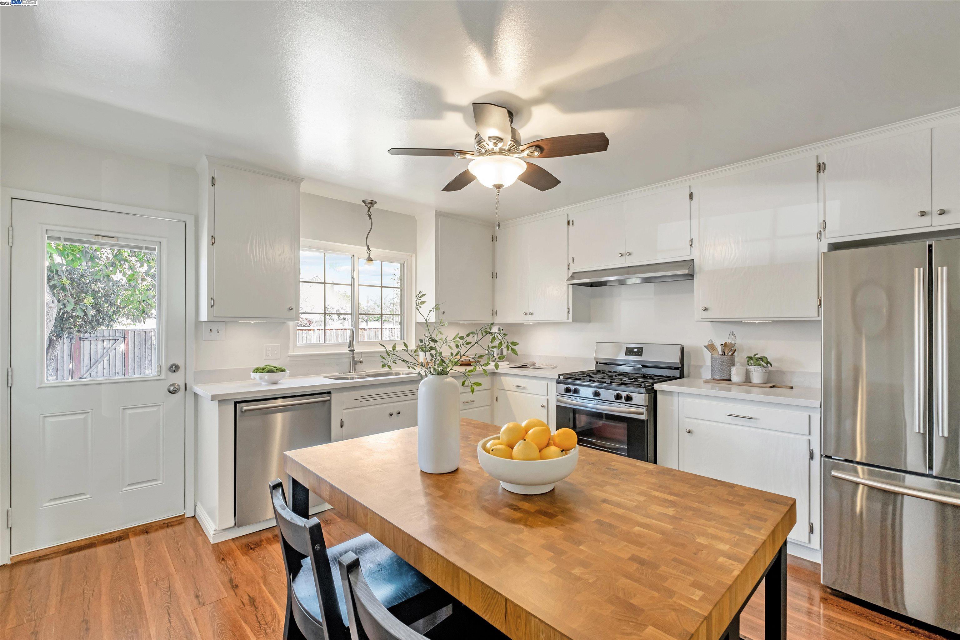 36696 Niles Blvd