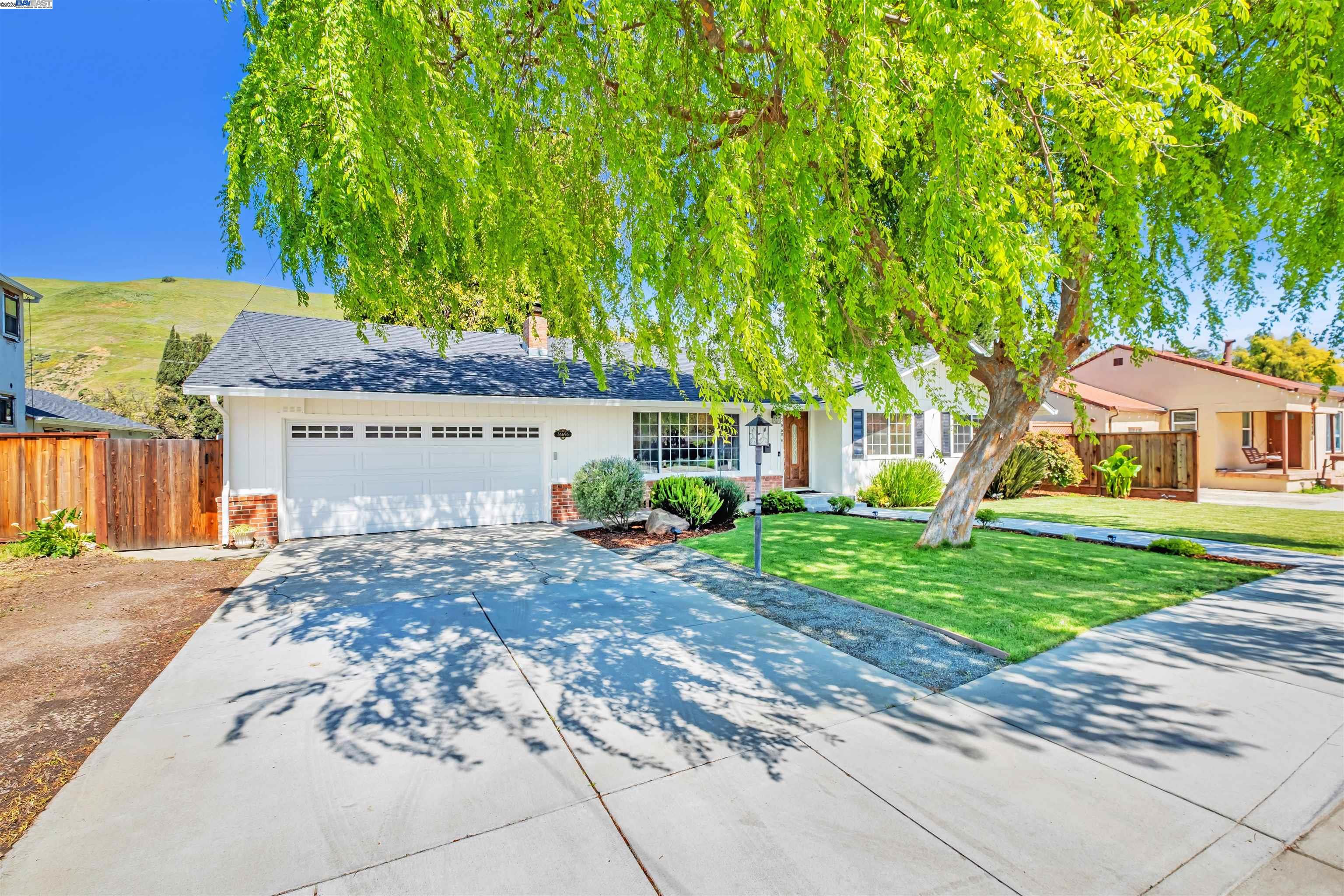 36696 Niles Blvd