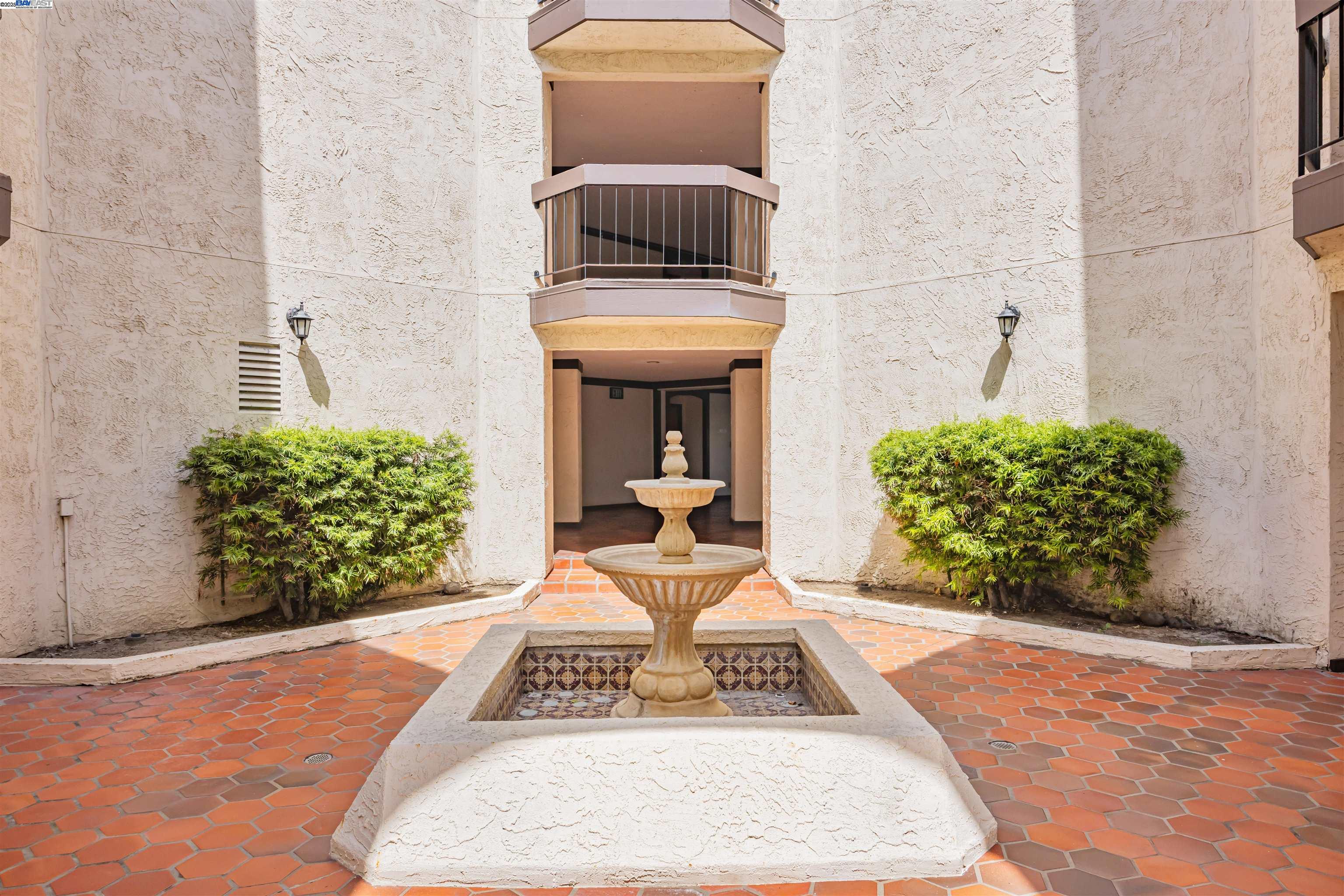 39821 Cedar Blvd # 203