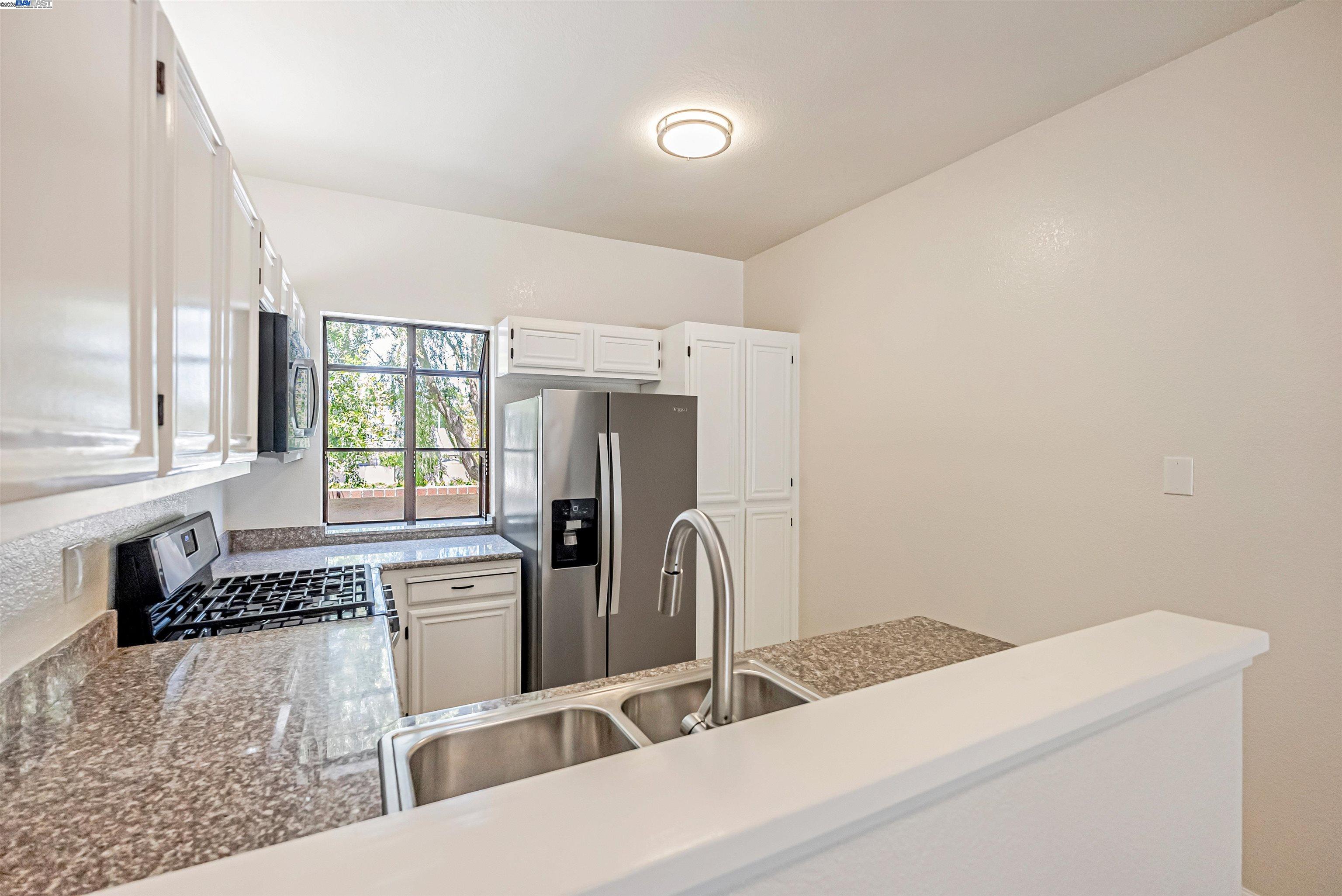 36996 Meadowbrook Cmn # 104