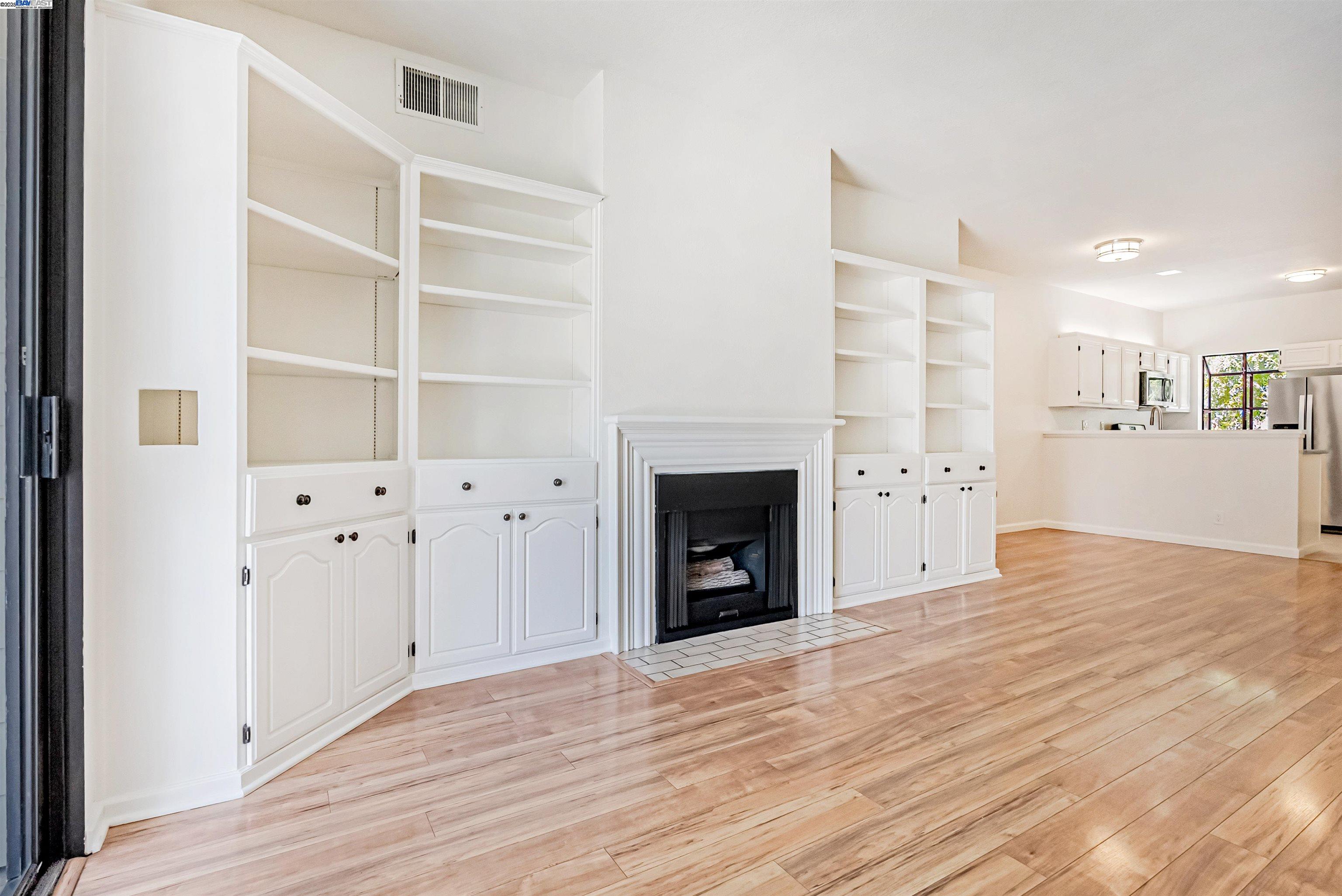 36996 Meadowbrook Cmn # 104