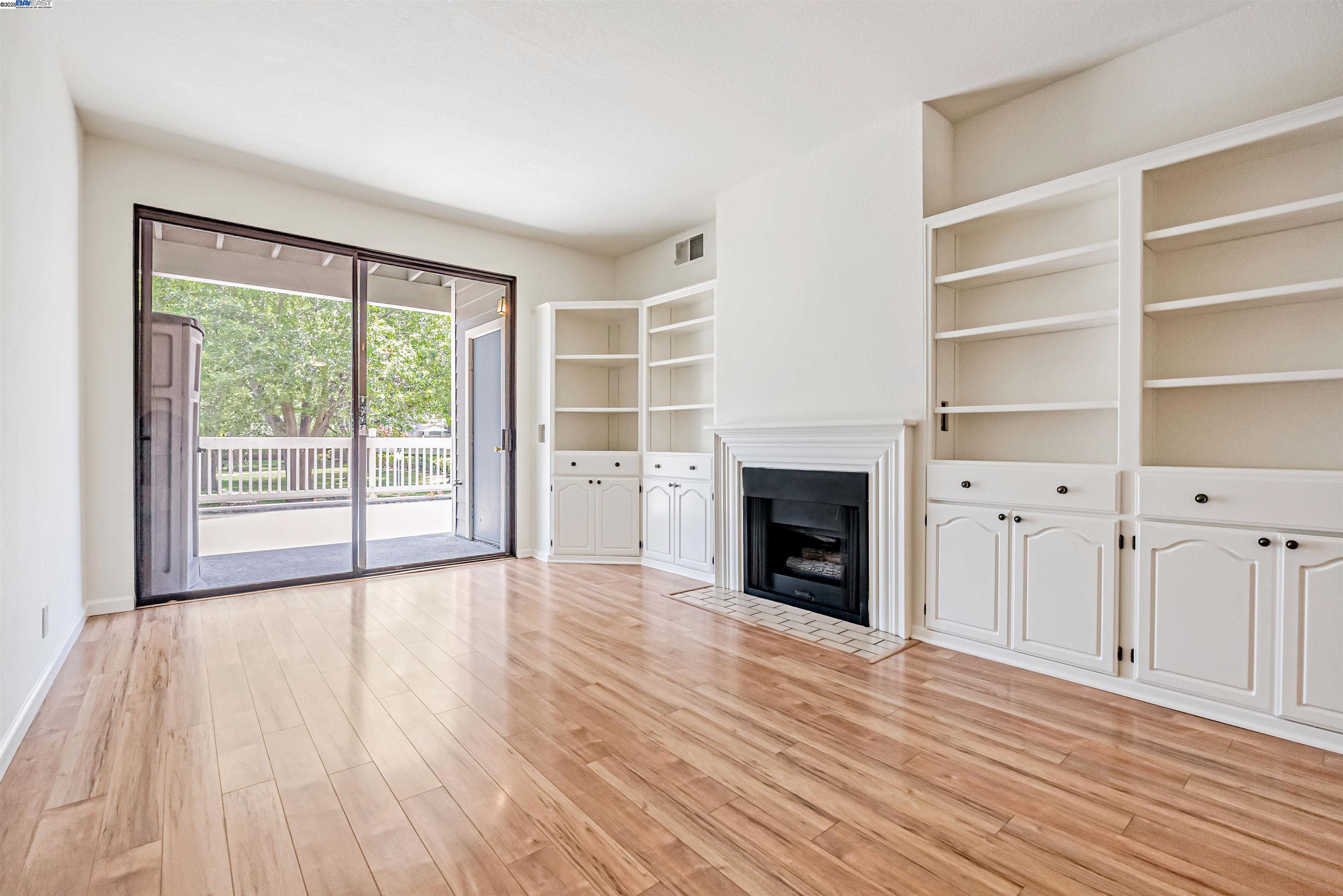 36996 Meadowbrook Cmn # 104