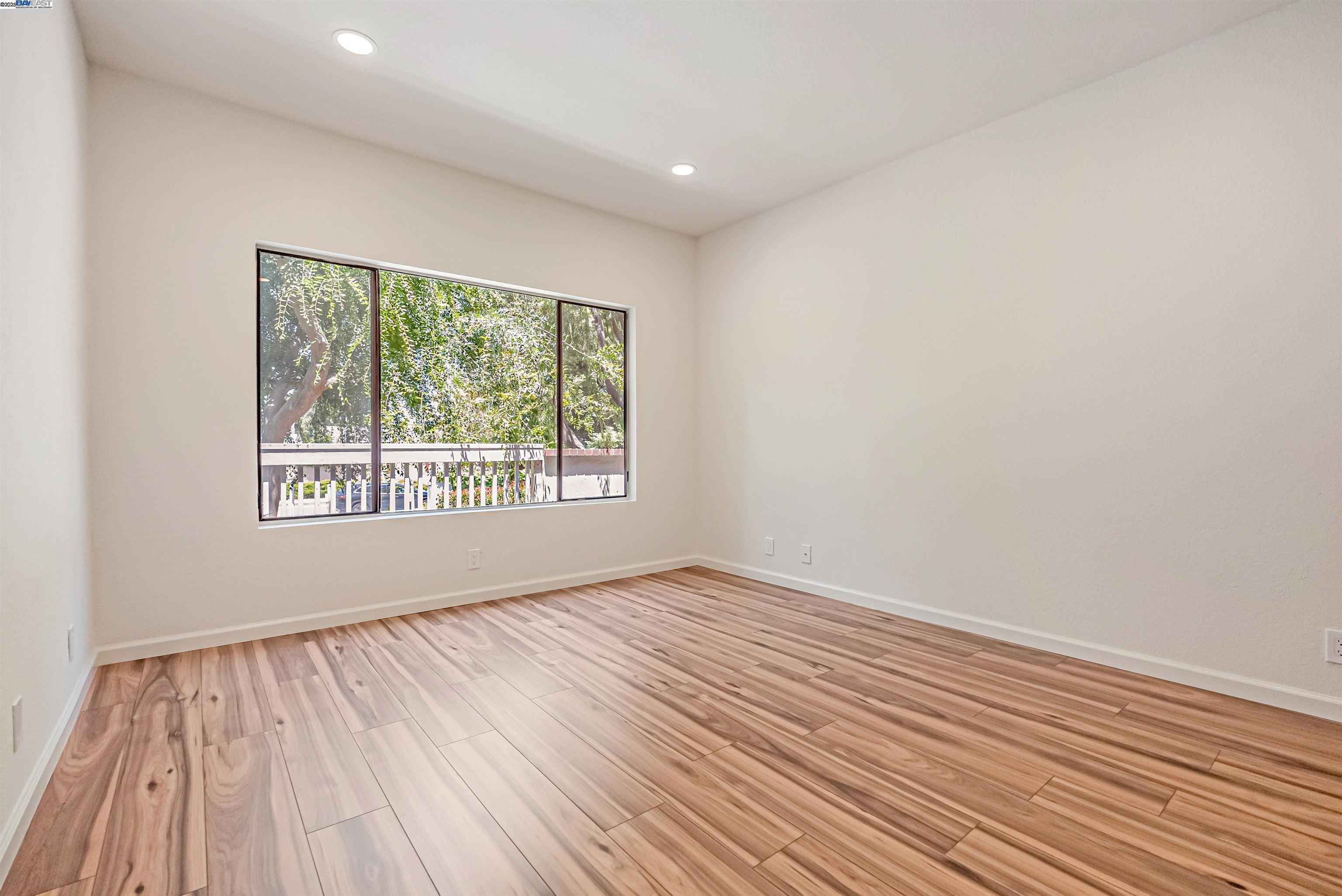 36996 Meadowbrook Cmn # 104