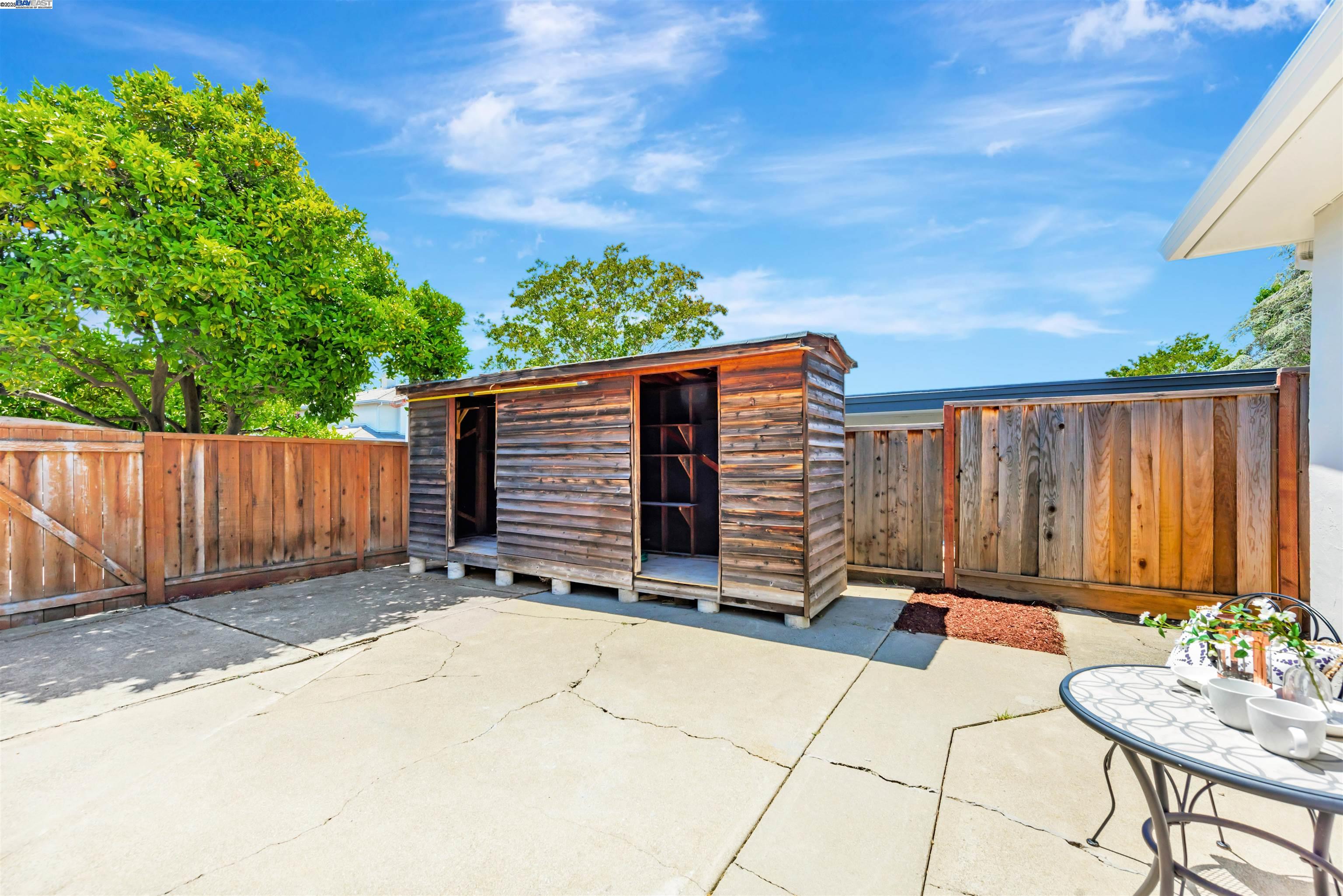 38388 Logan Dr
