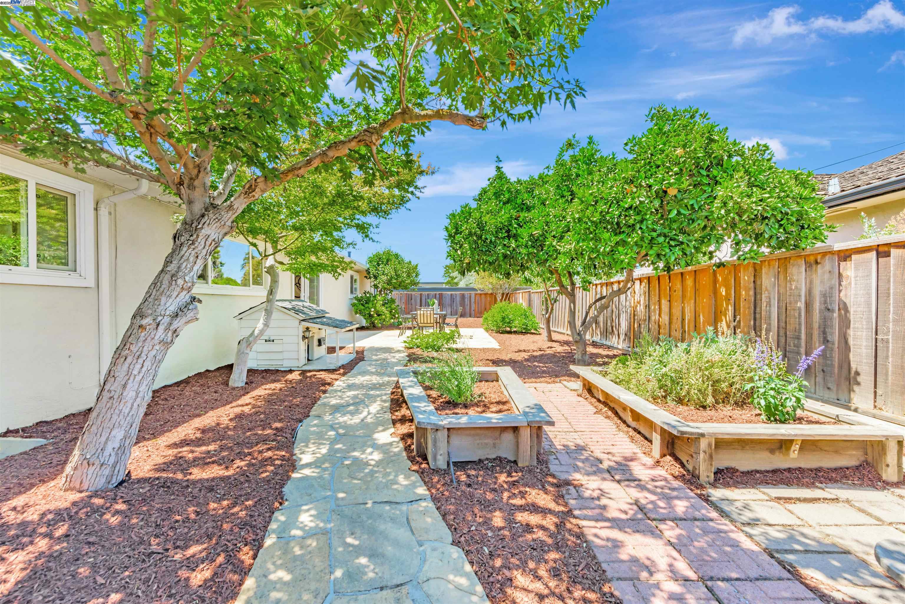 38388 Logan Dr