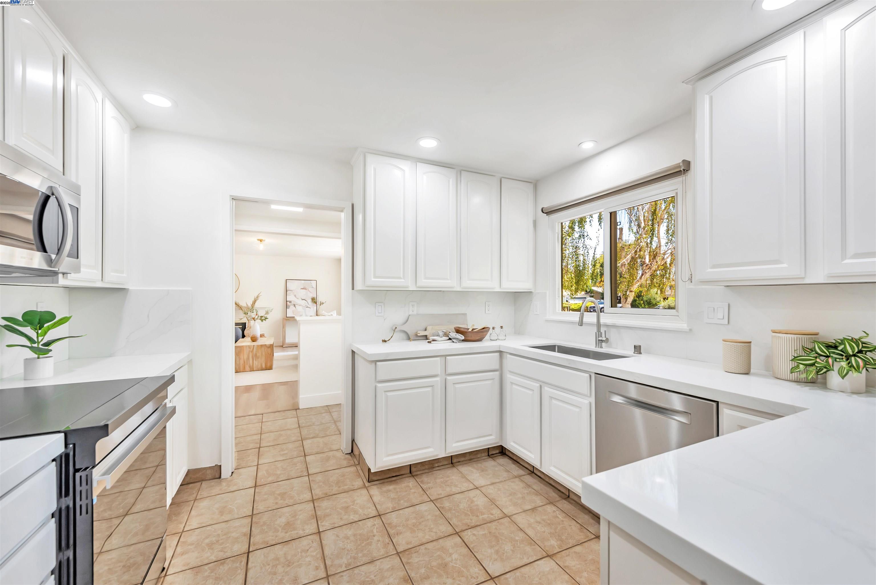 38388 Logan Dr