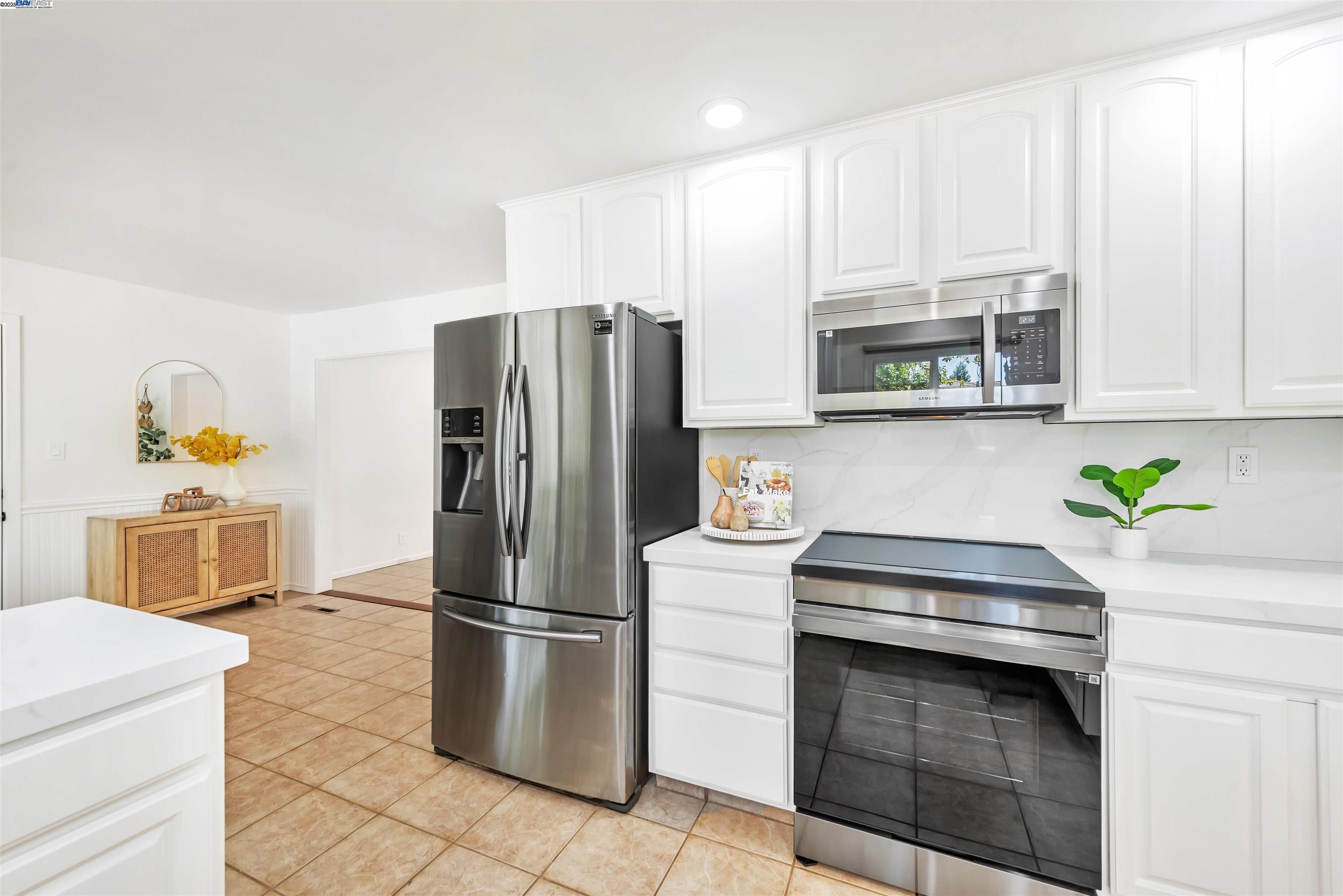 38388 Logan Dr