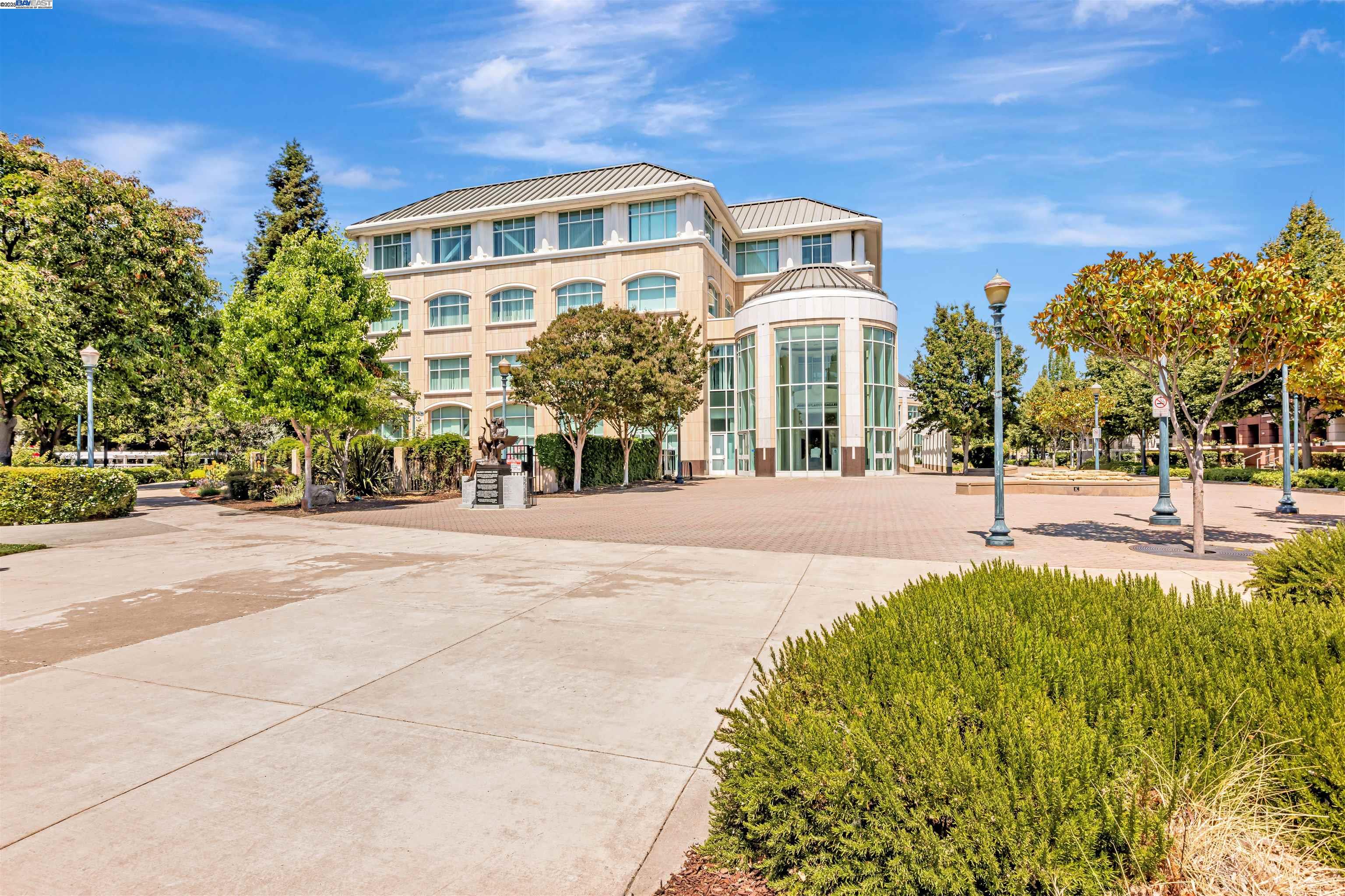 722 City Walk Pl # 1