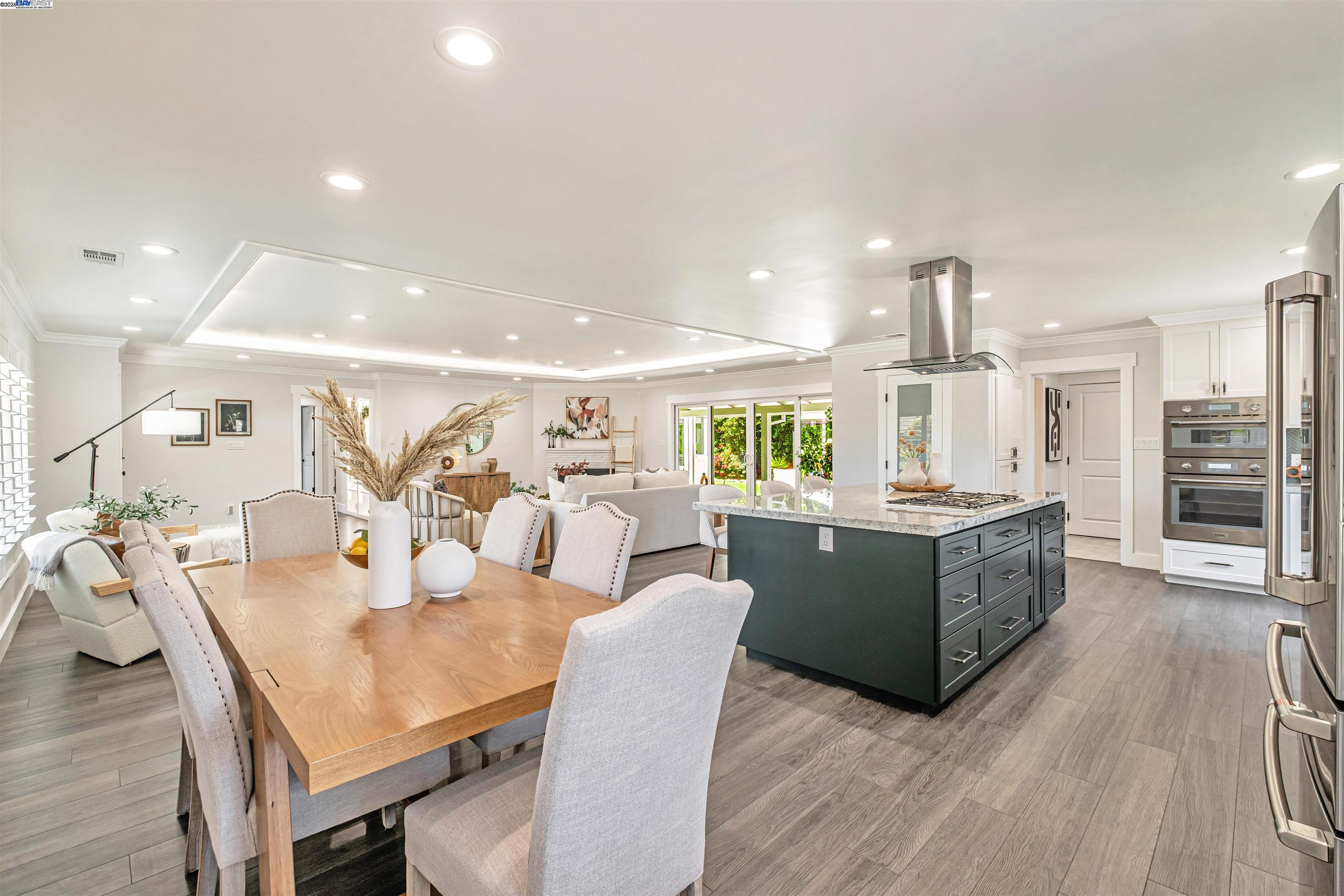 38048 Glenmoor Dr