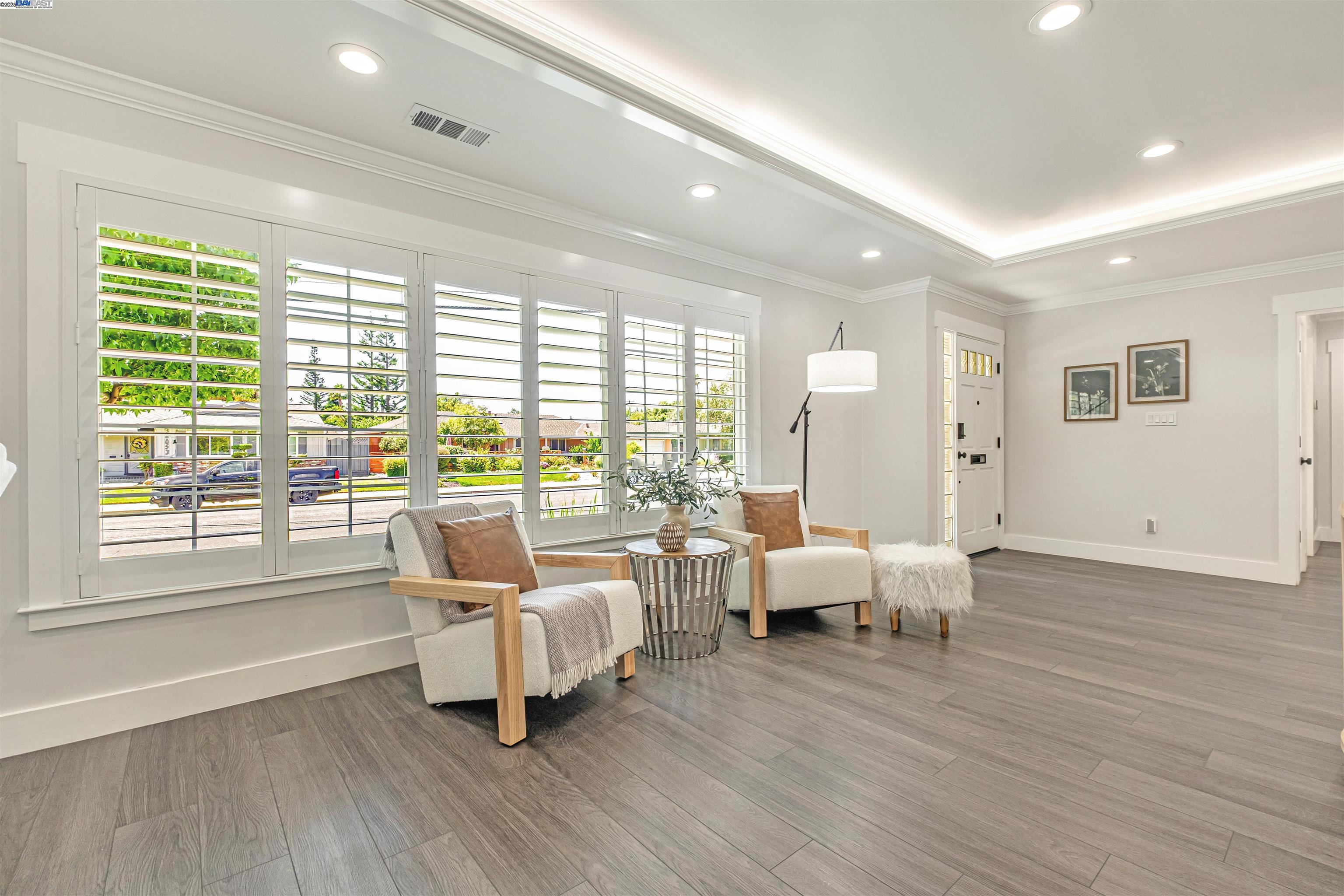 38048 Glenmoor Dr