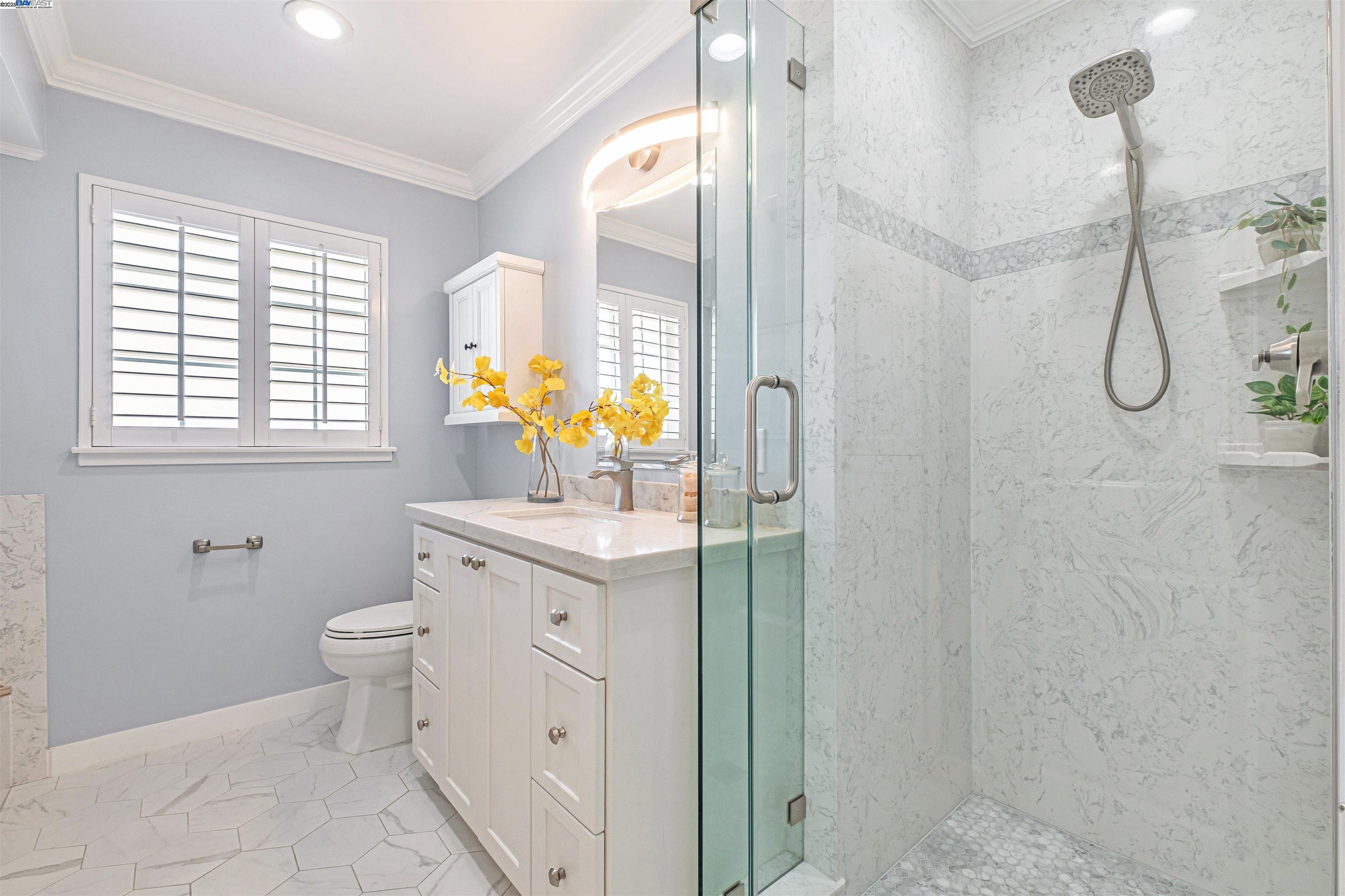 38048 Glenmoor Dr