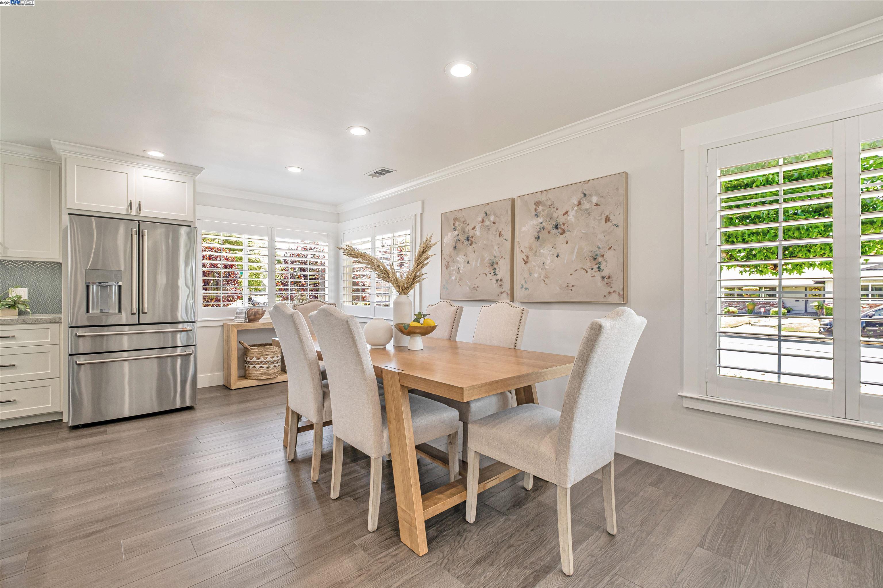 38048 Glenmoor Dr