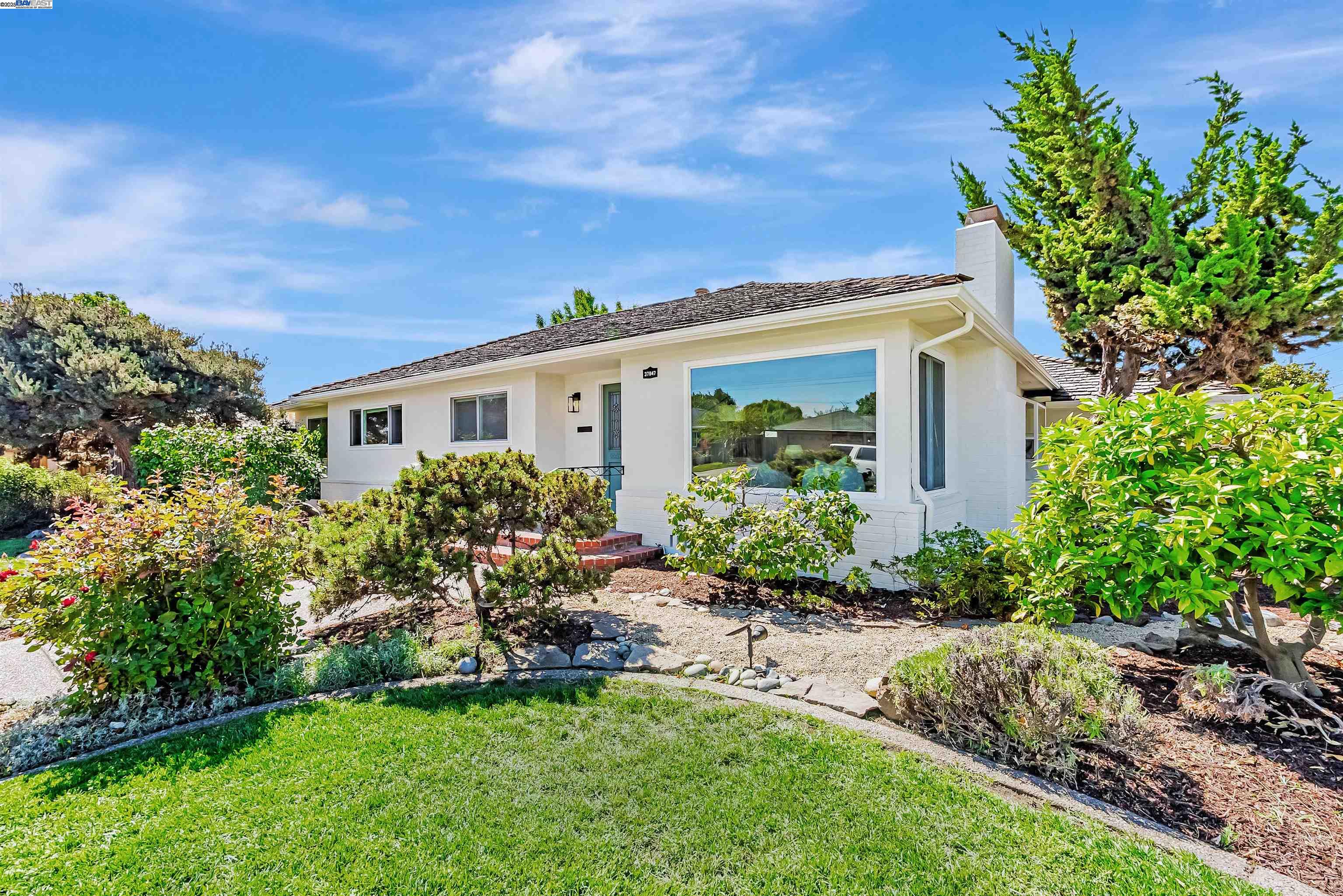 37847 Alta Dr