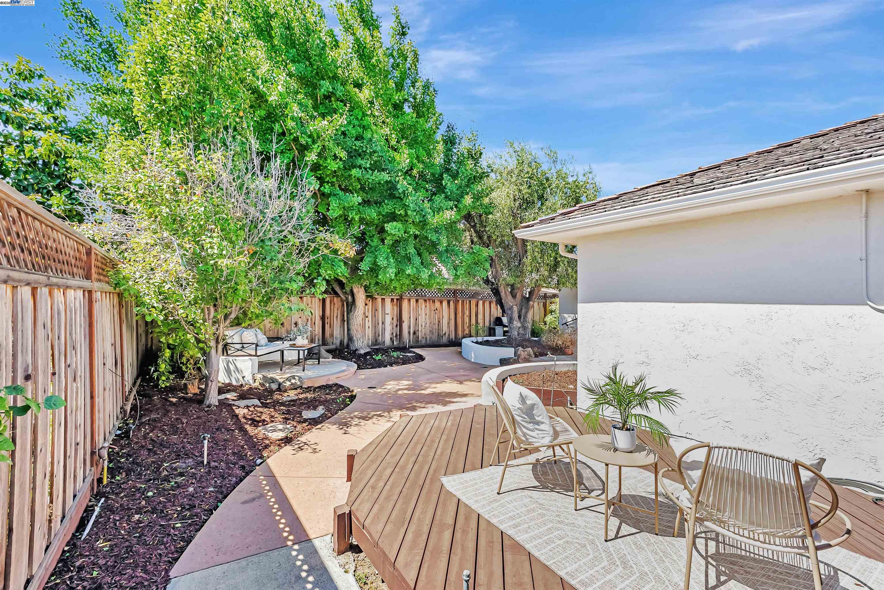 37847 Alta Dr