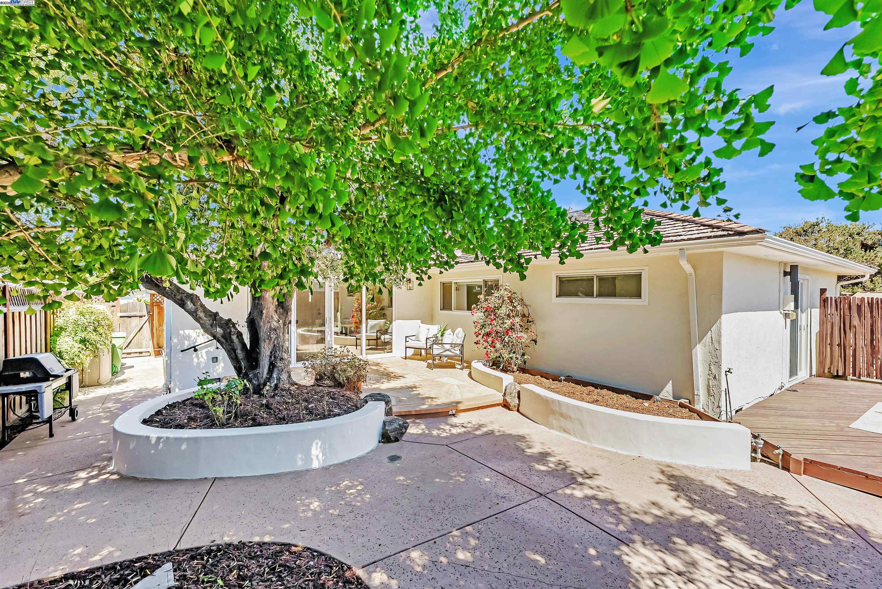 37847 Alta Dr