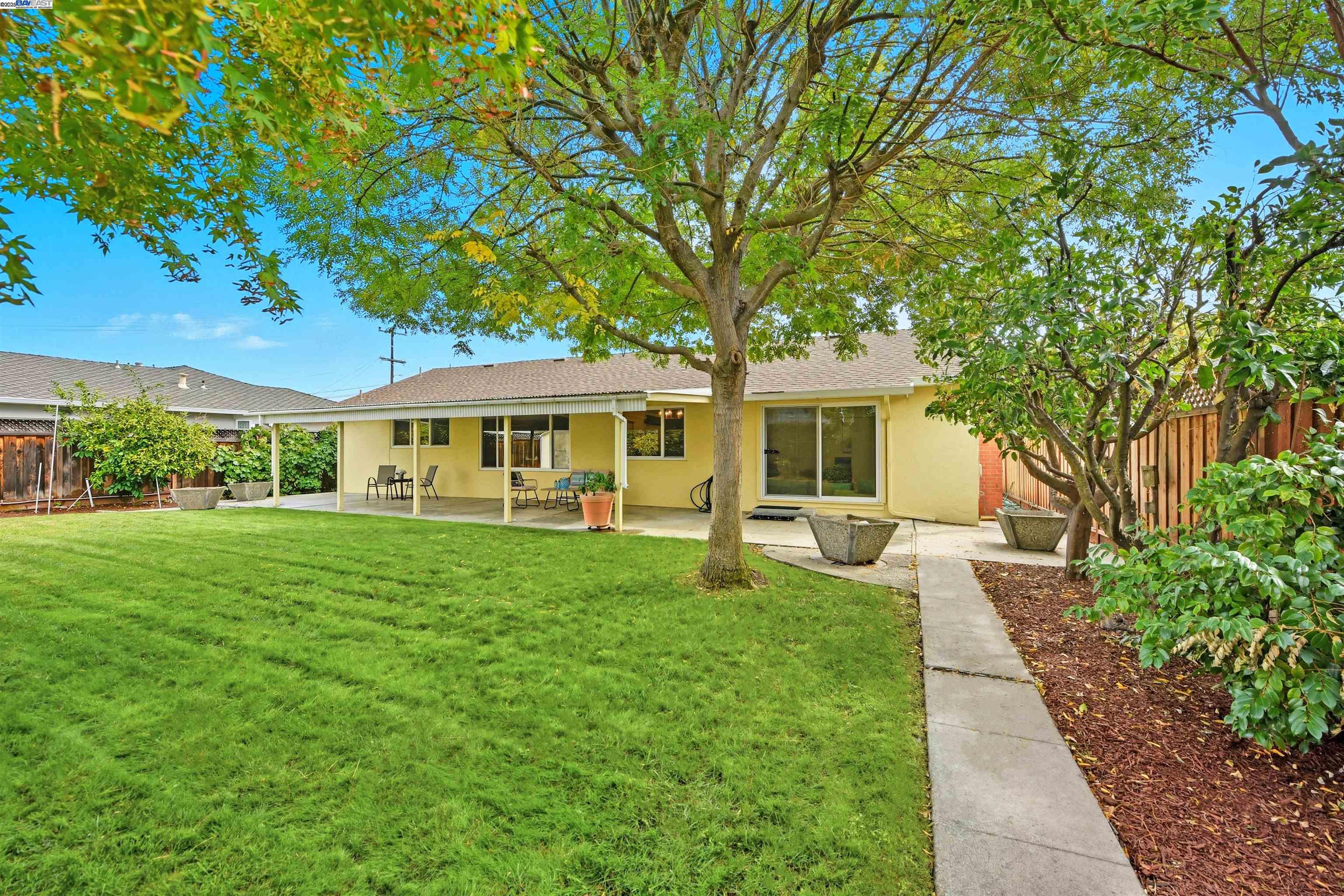 5169 Lawler Ave, Fremont