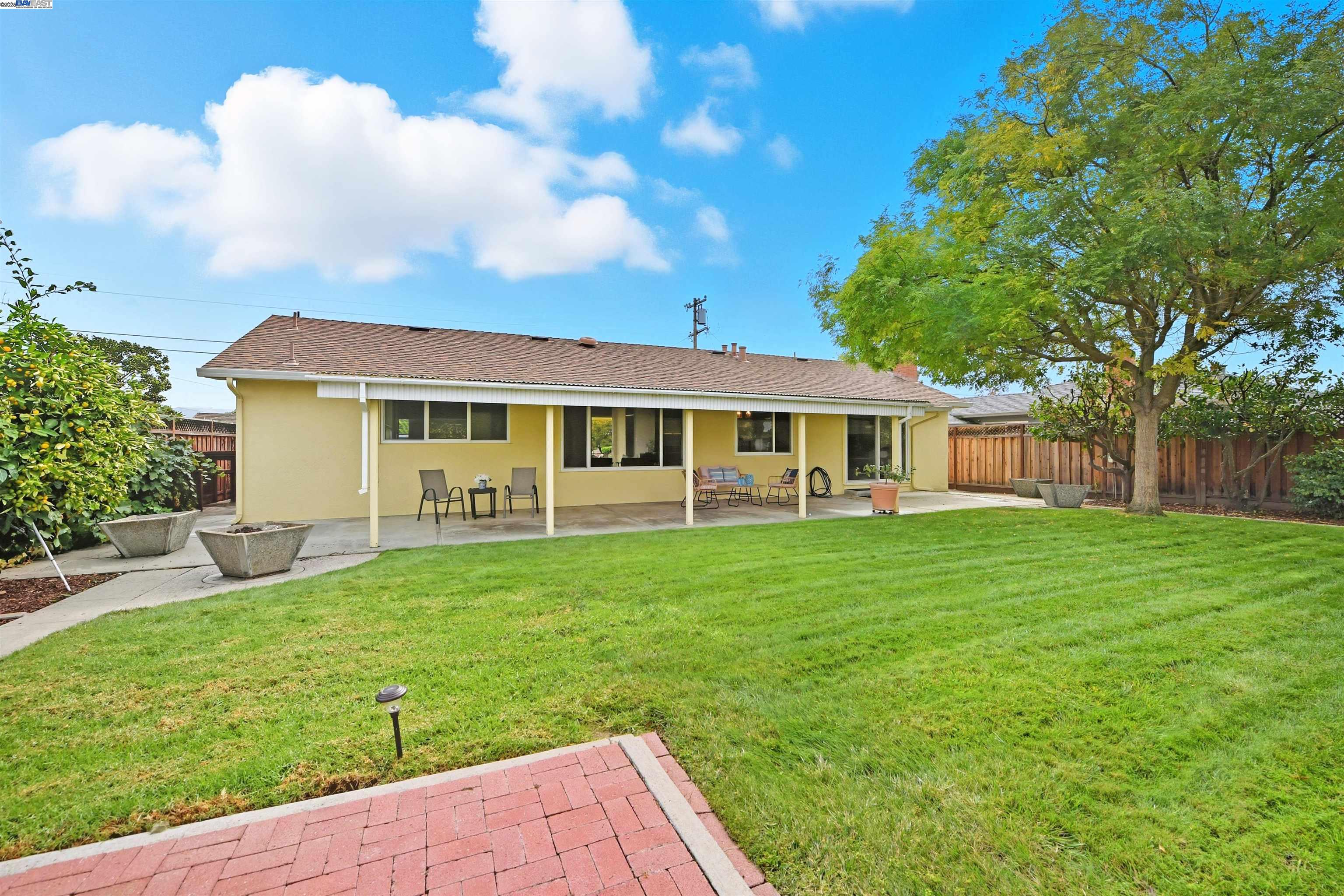 5169 Lawler Ave, Fremont