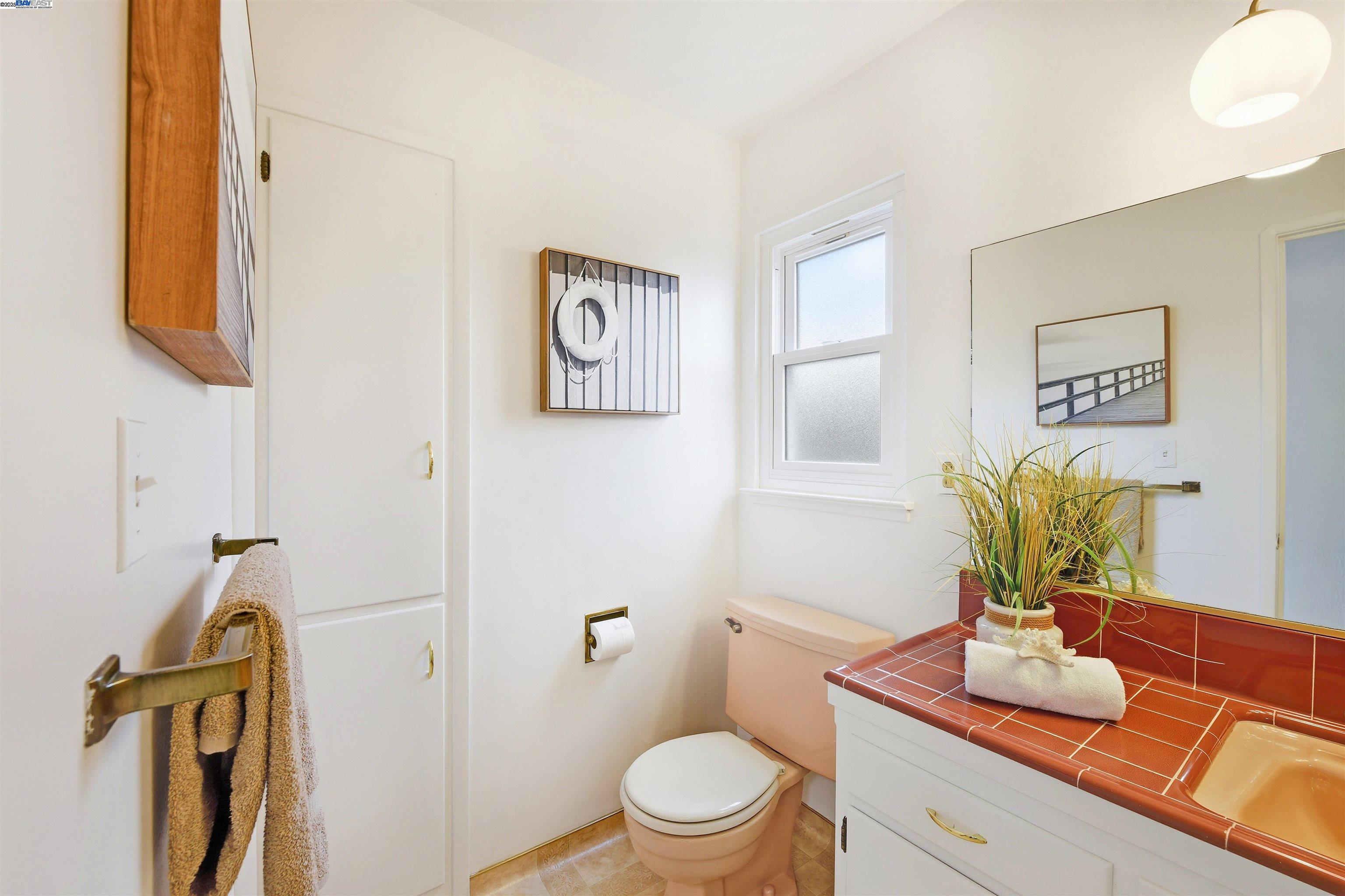 5169 Lawler Ave, Fremont