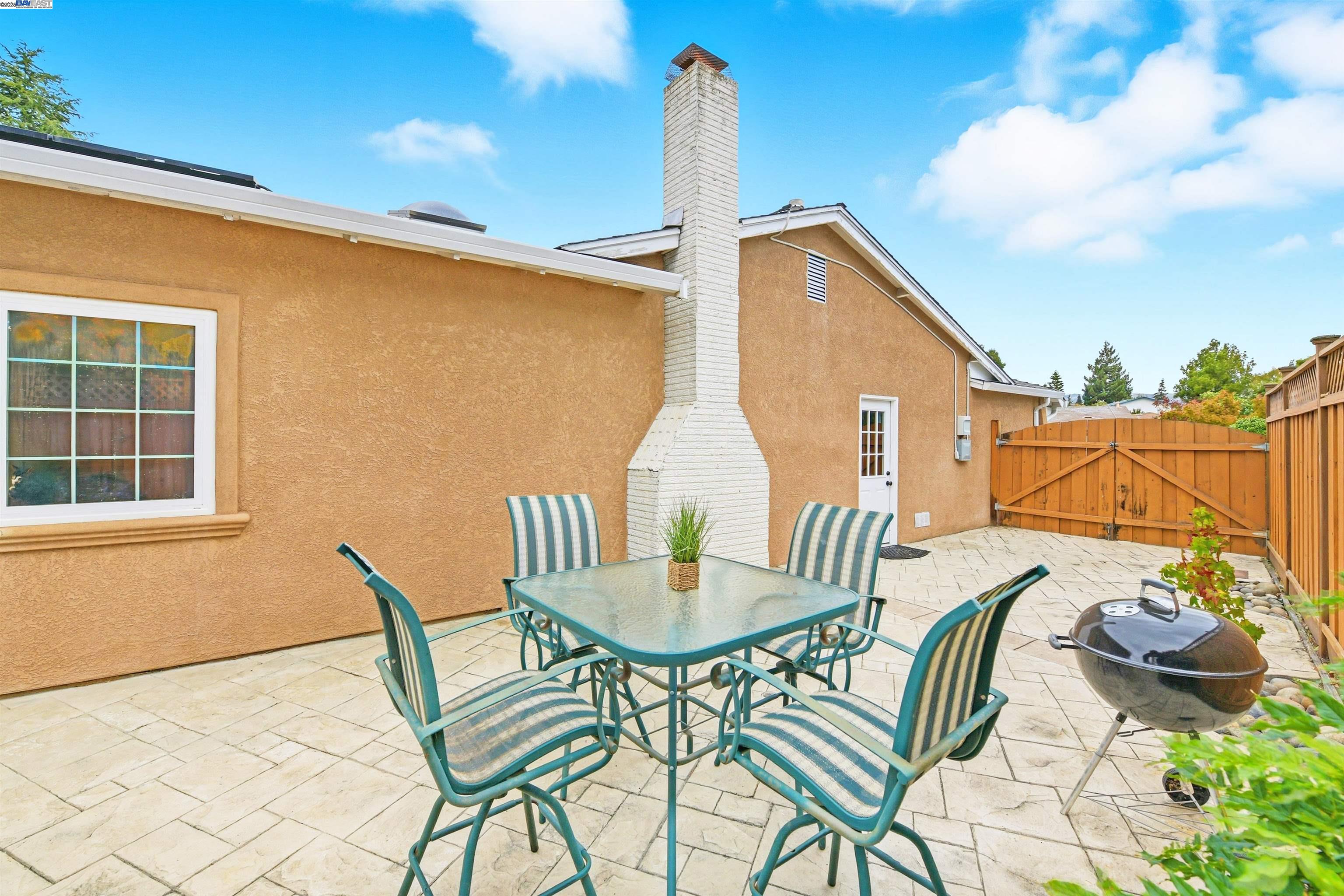 34233 Atteridge Pl, Fremont