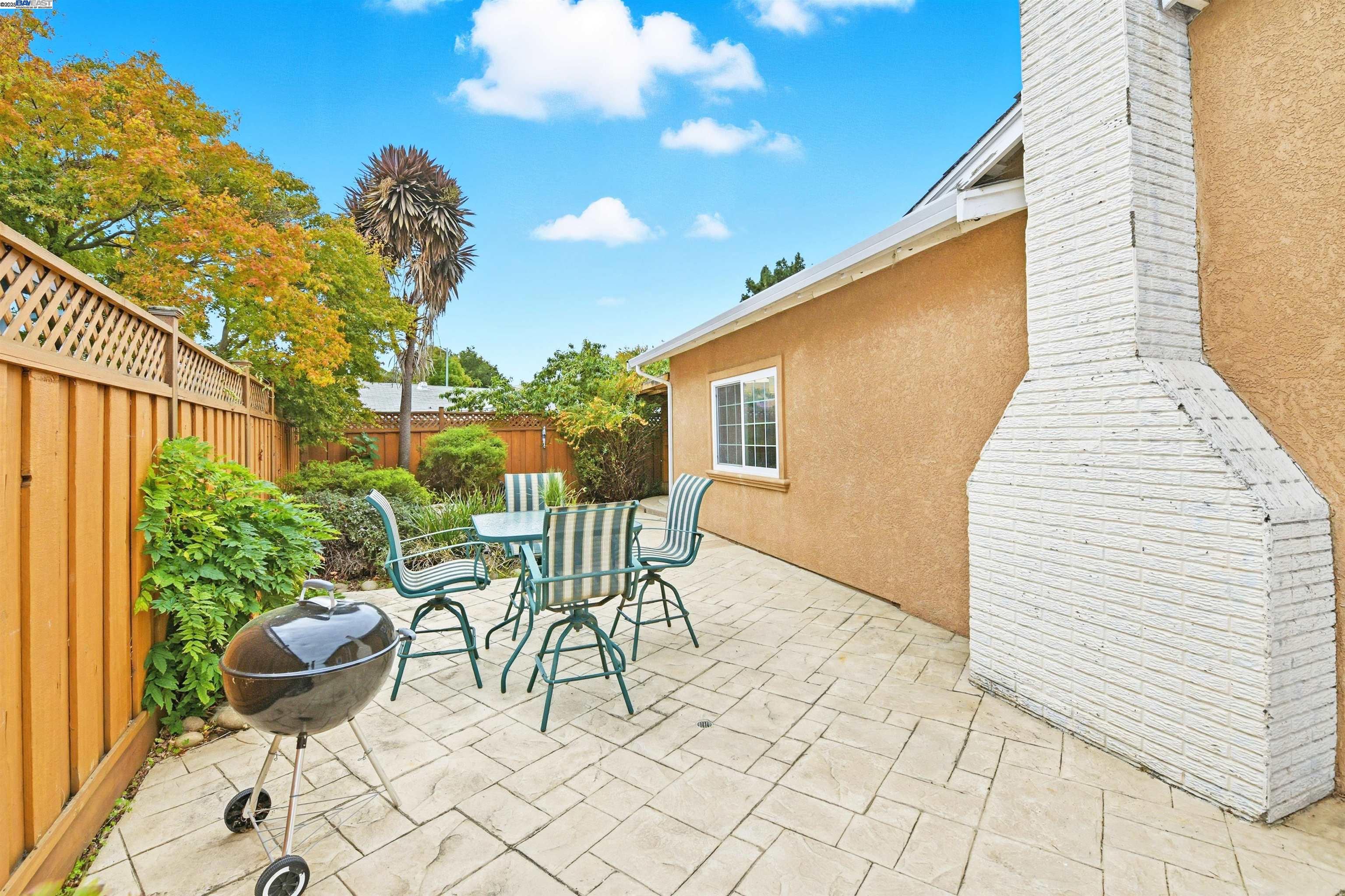 34233 Atteridge Pl, Fremont