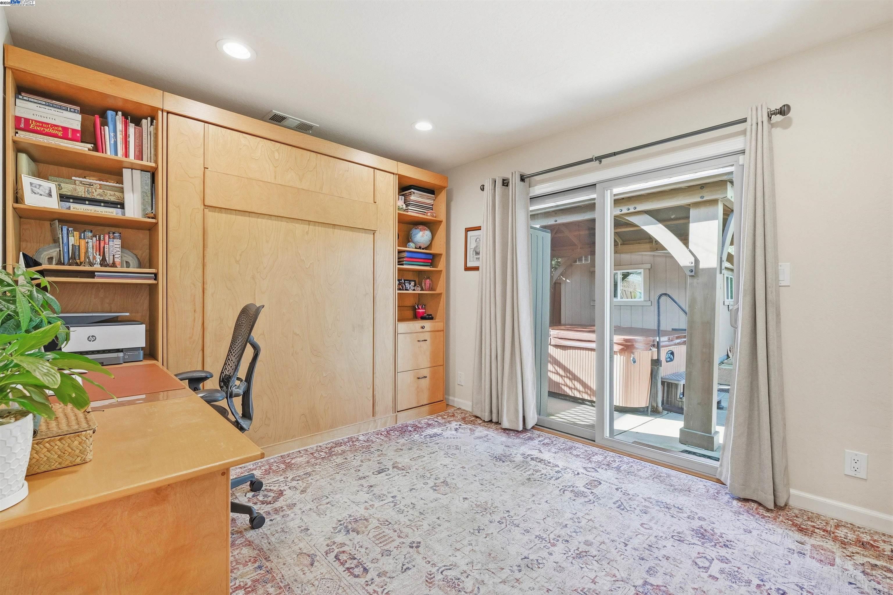 5233 Vernon Ave
