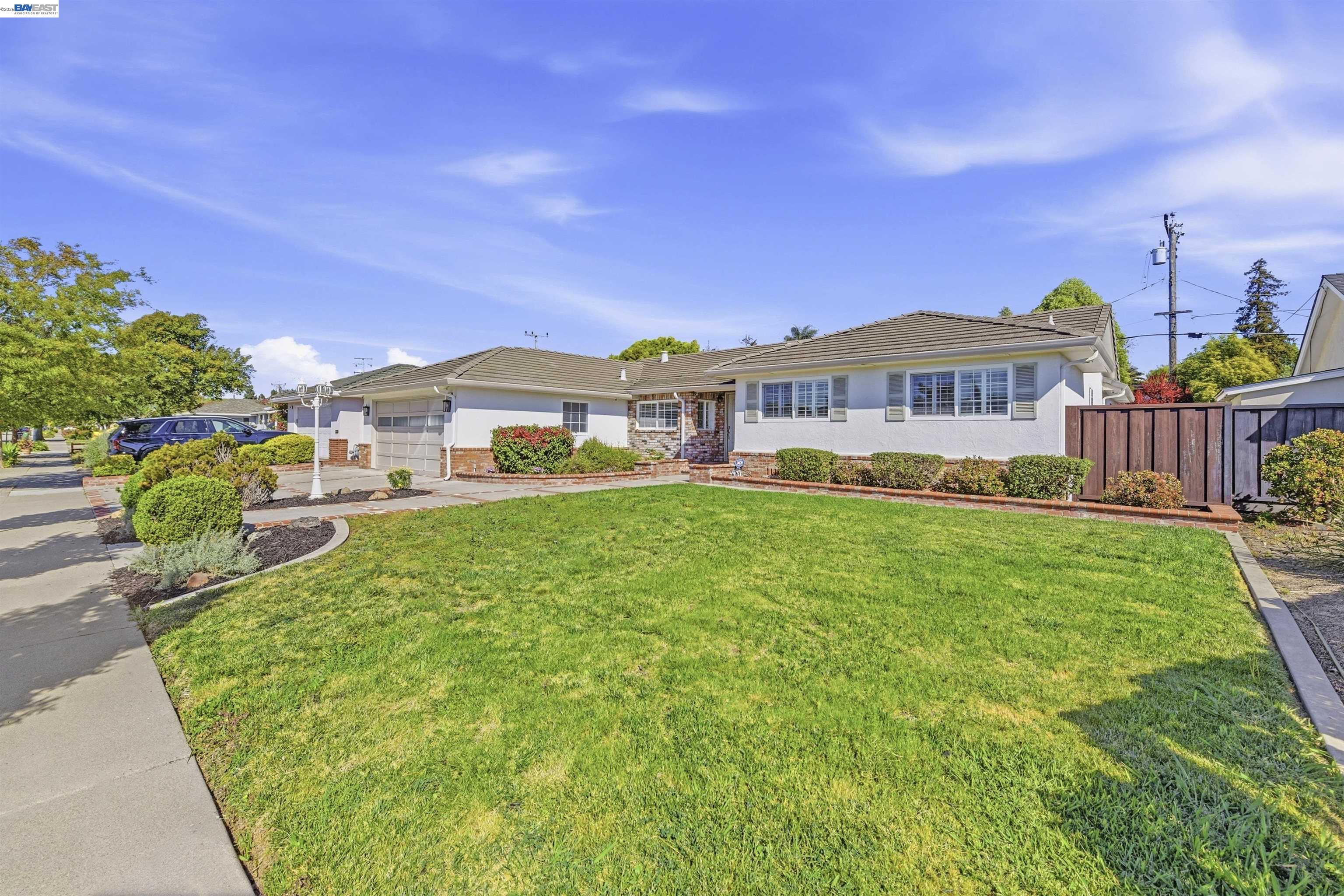 5238 Brophy Dr